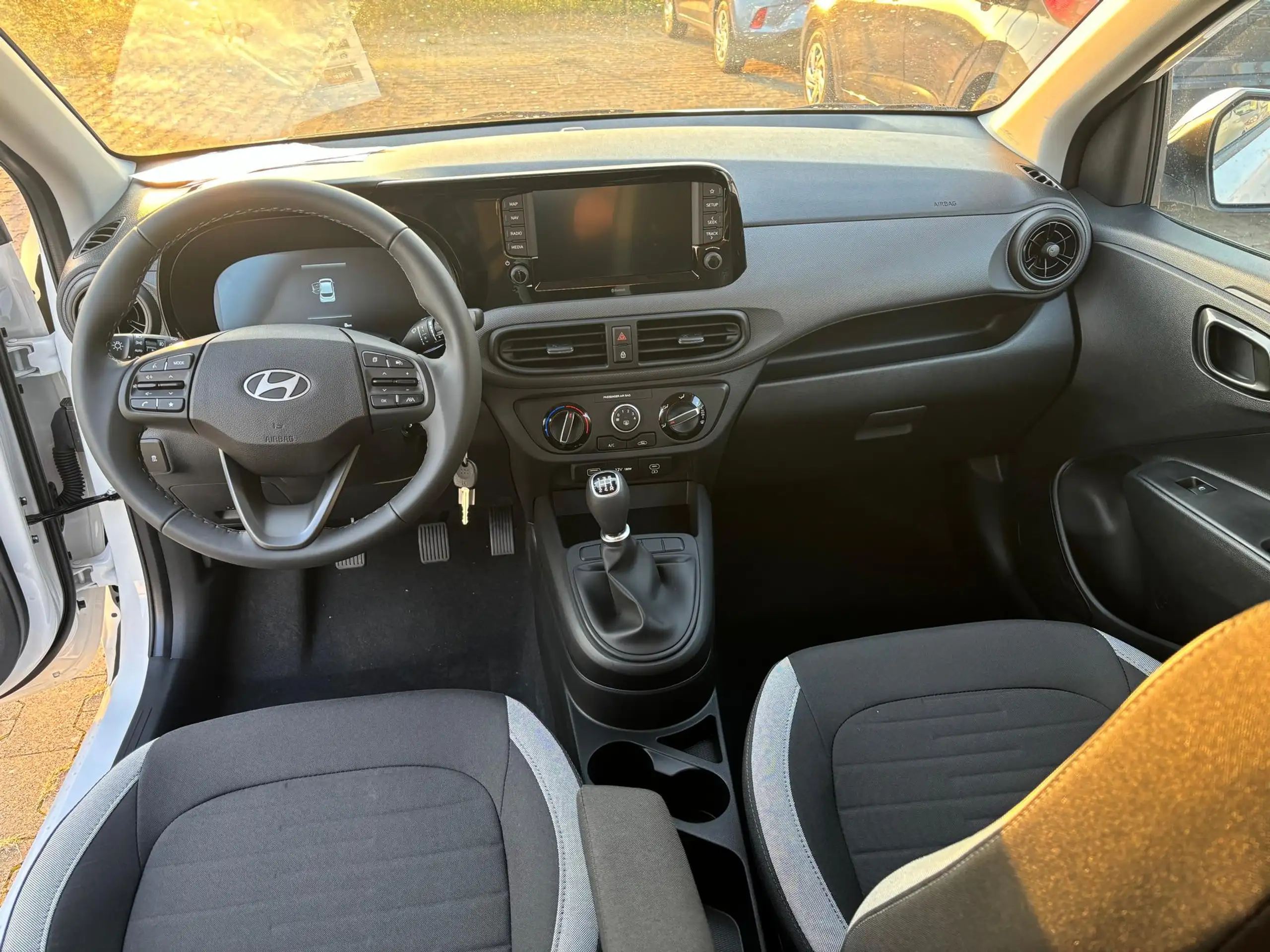 Hyundai - i10