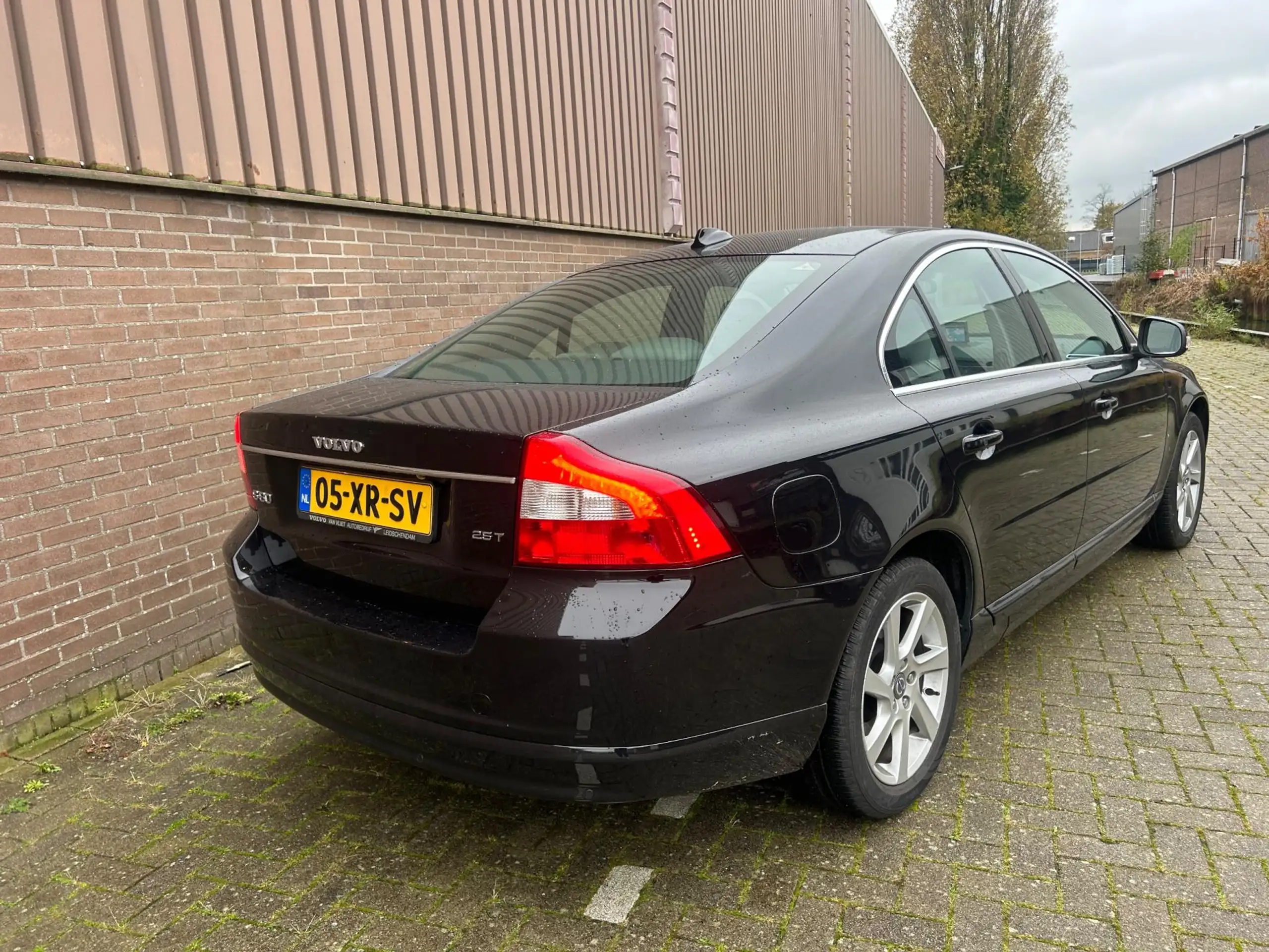 Volvo - S80