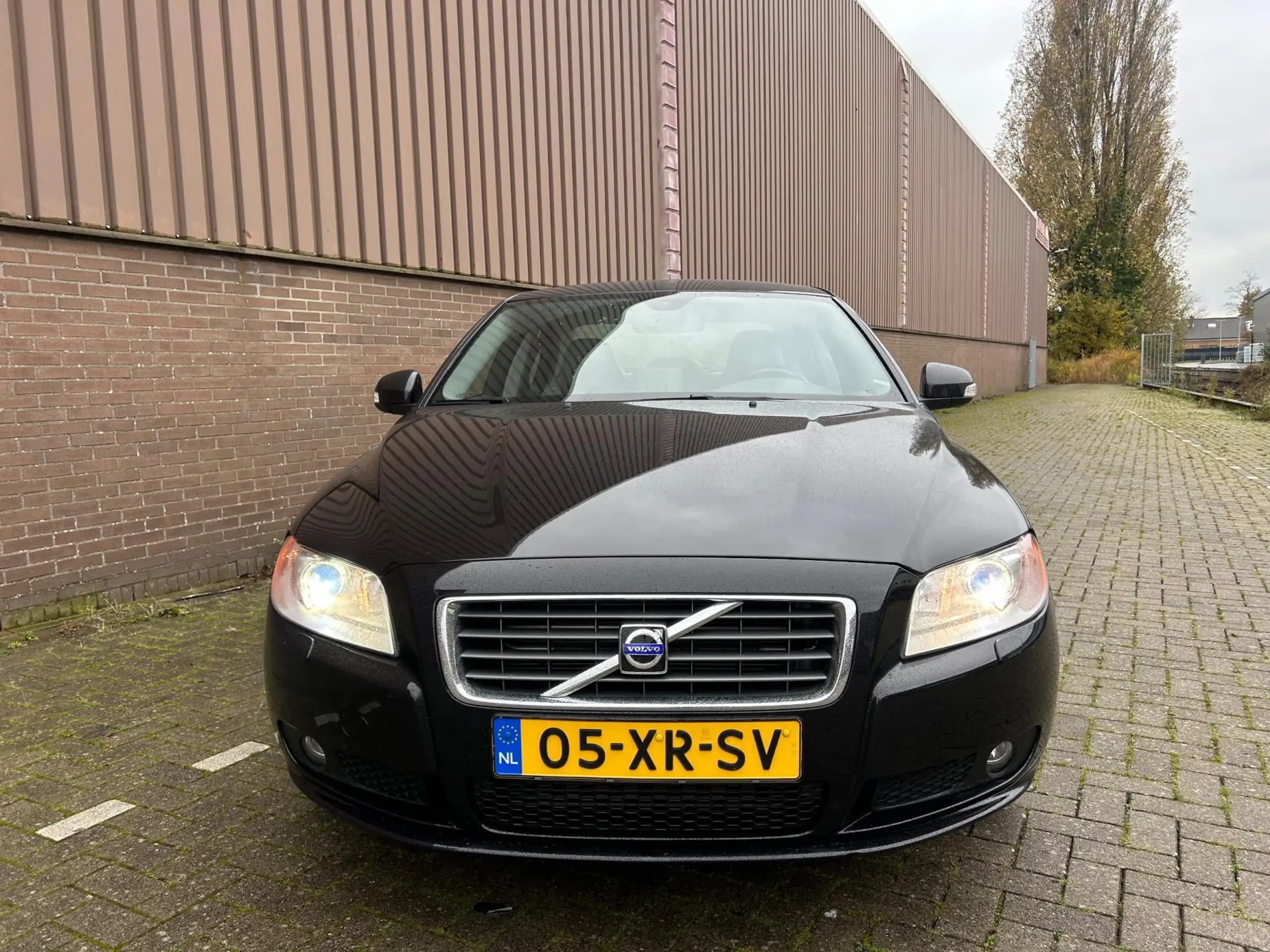 Volvo - S80