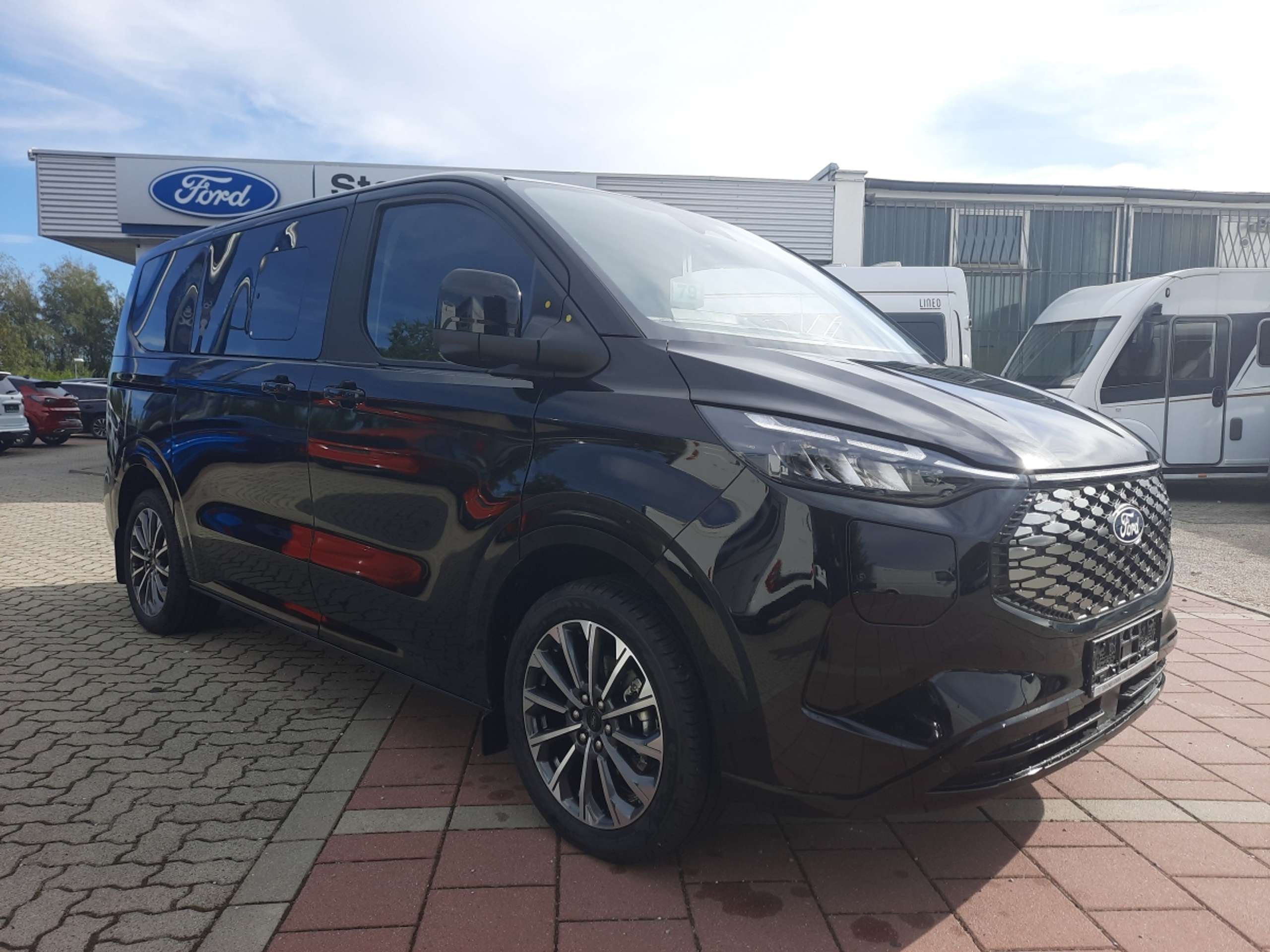 Ford - Tourneo Custom