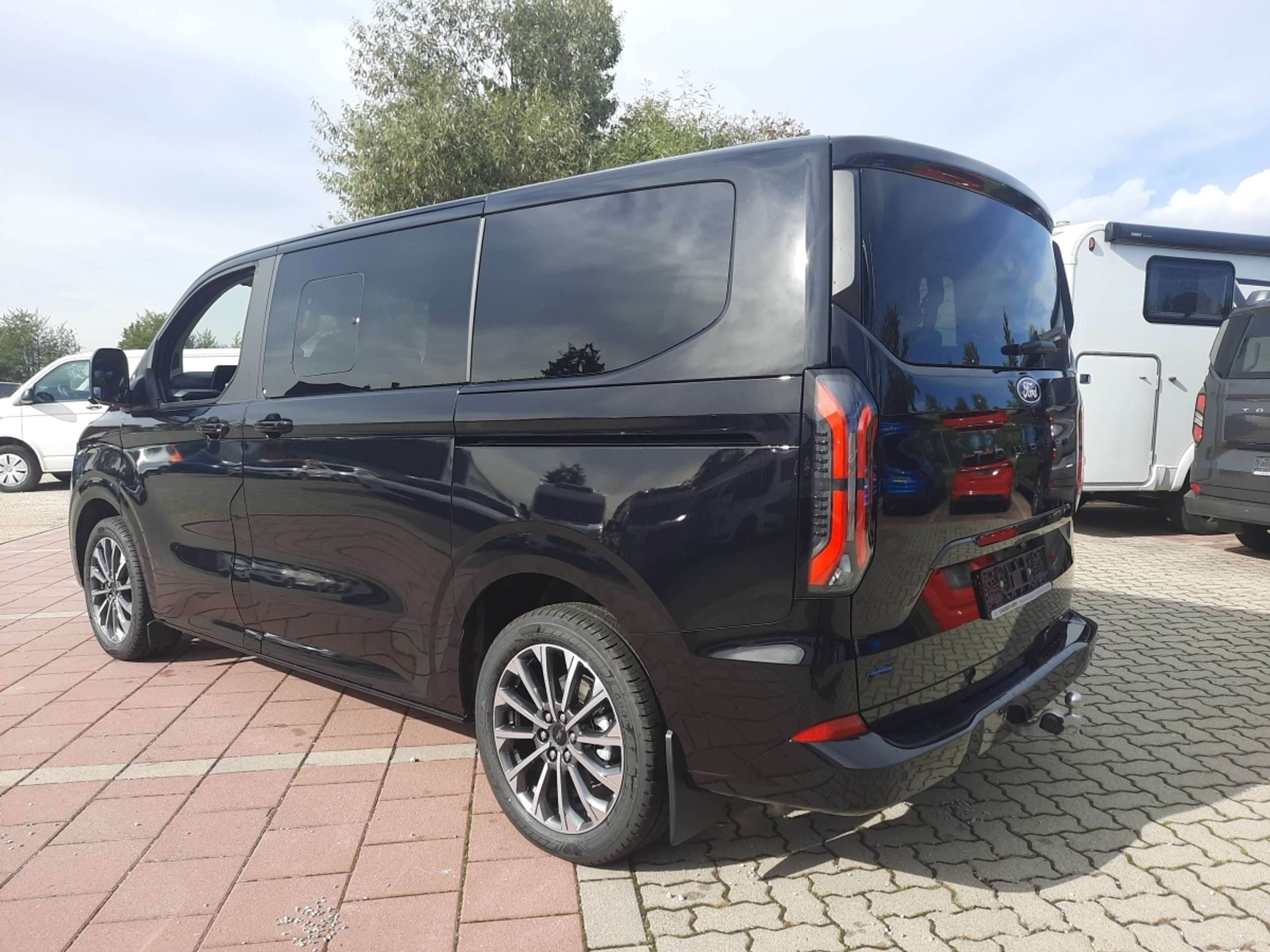 Ford - Tourneo Custom