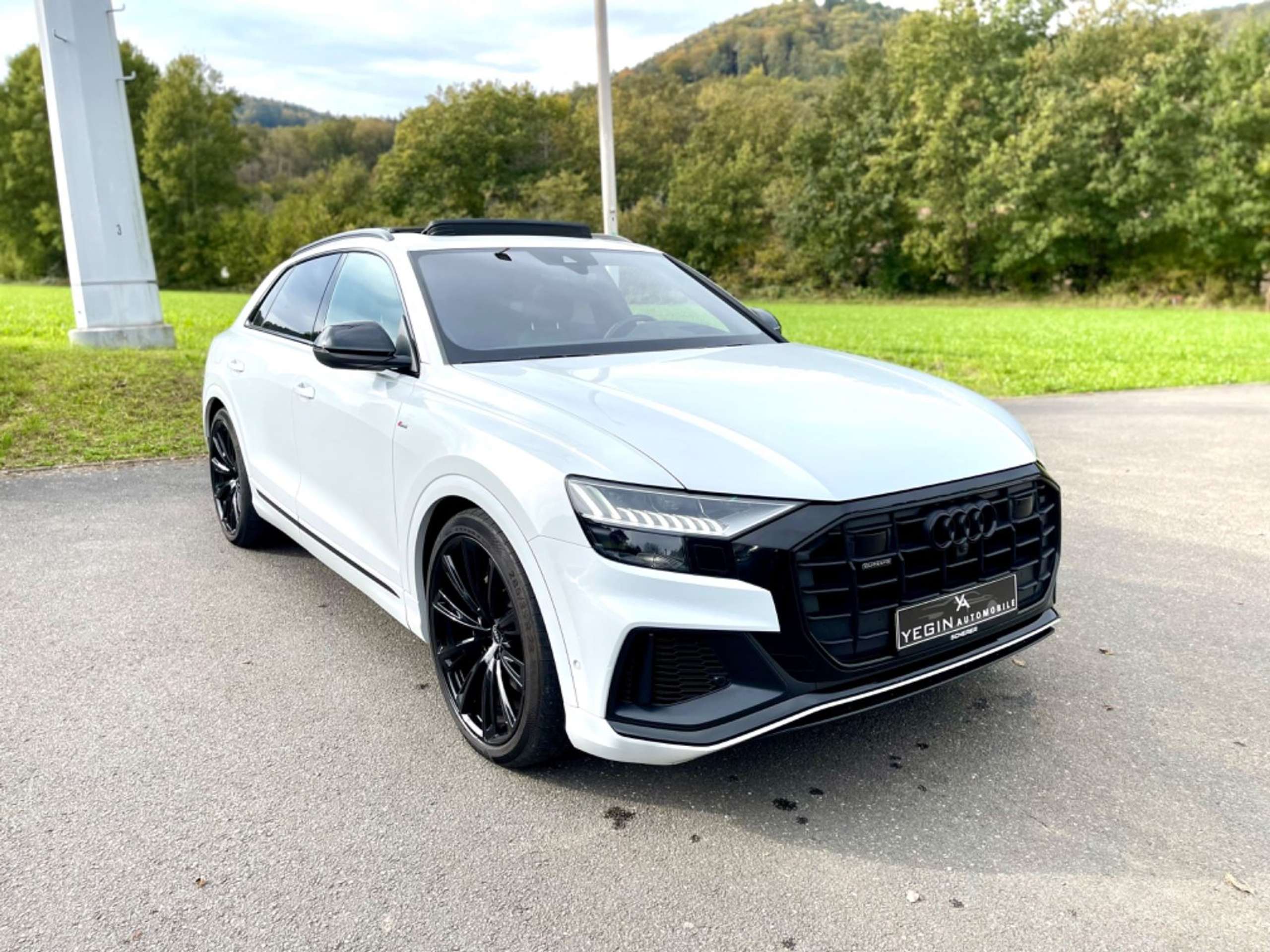 Audi - Q8