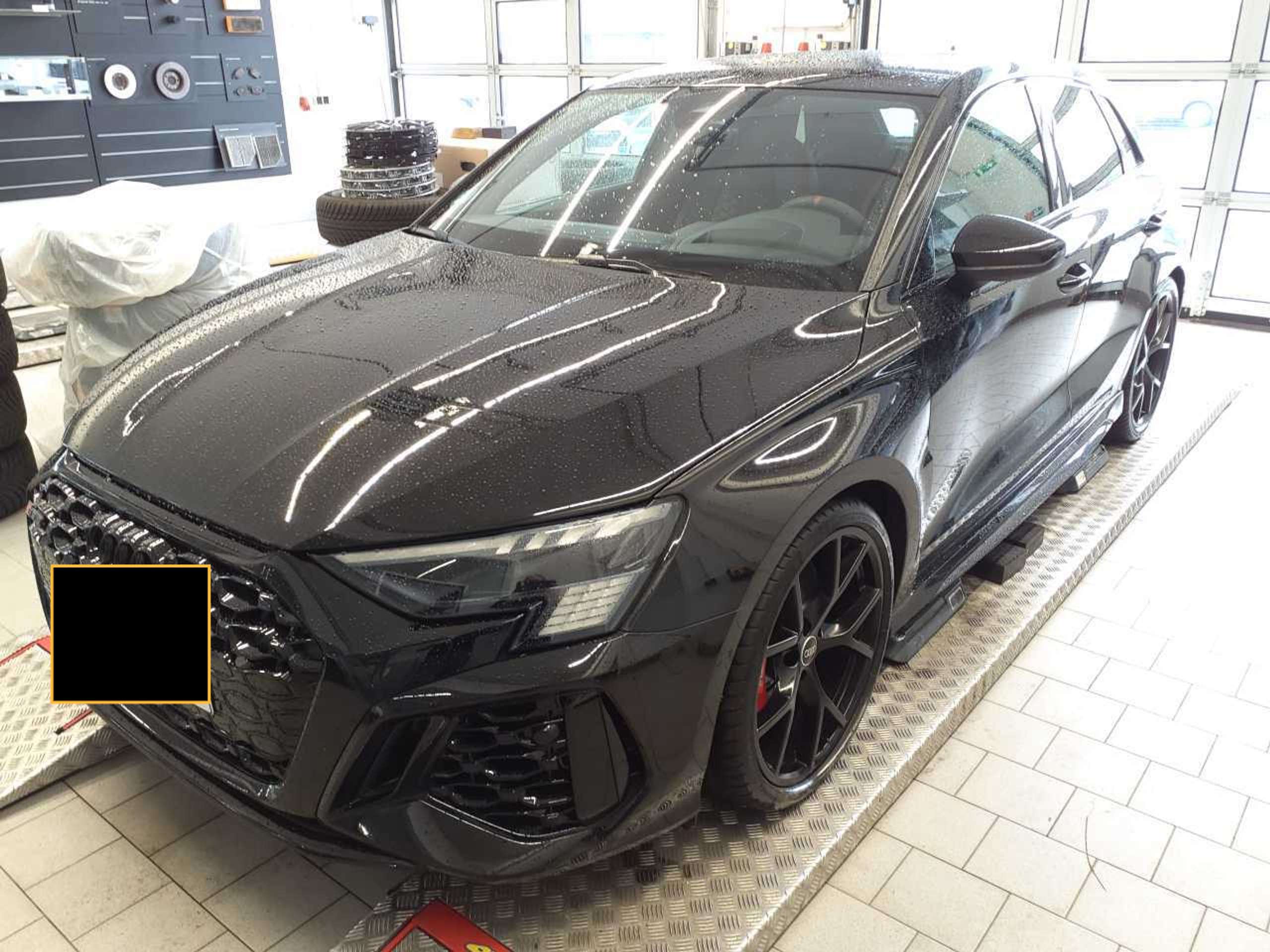 Audi - RS3