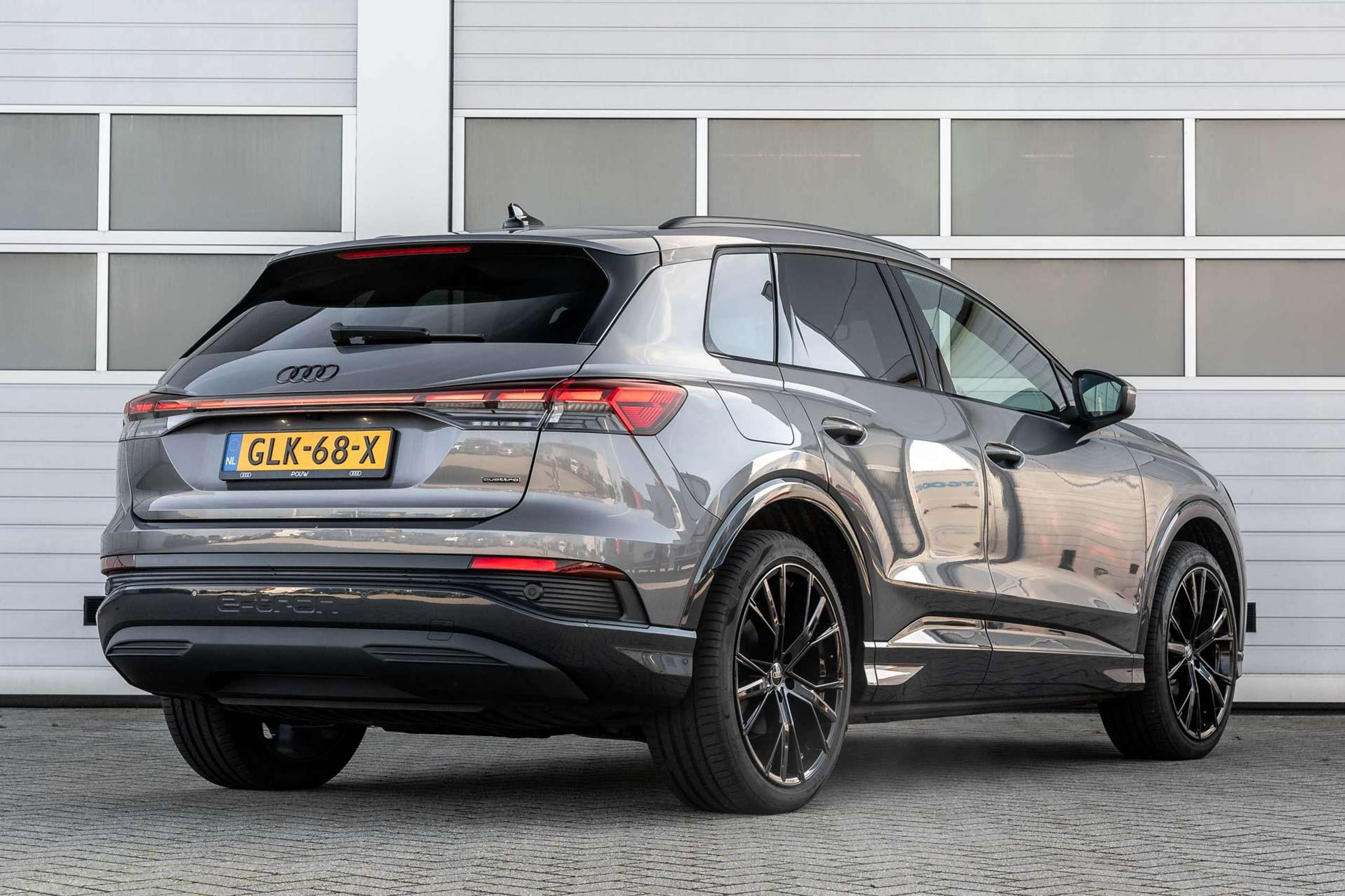 Audi - Q4 e-tron