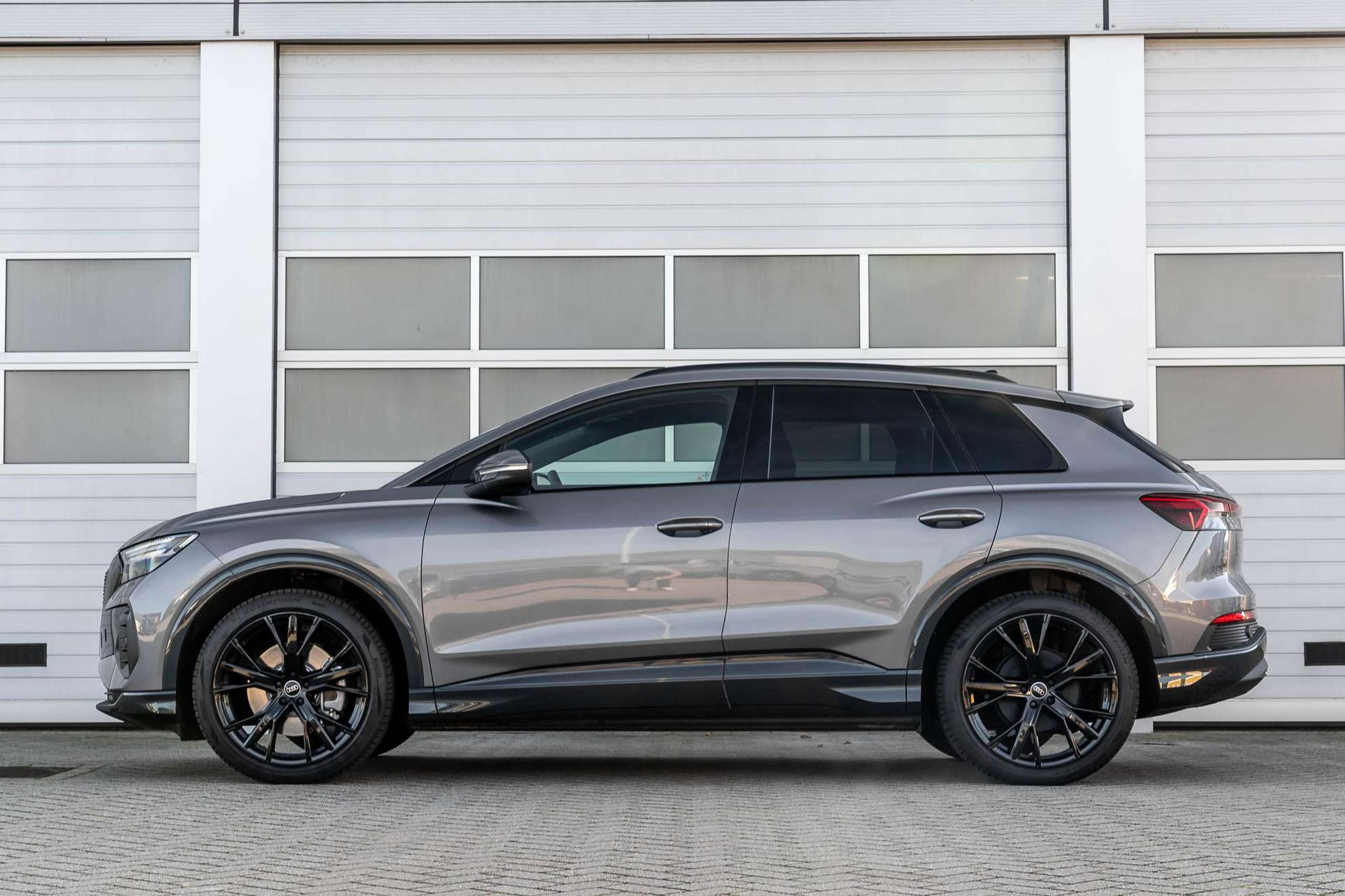 Audi - Q4 e-tron