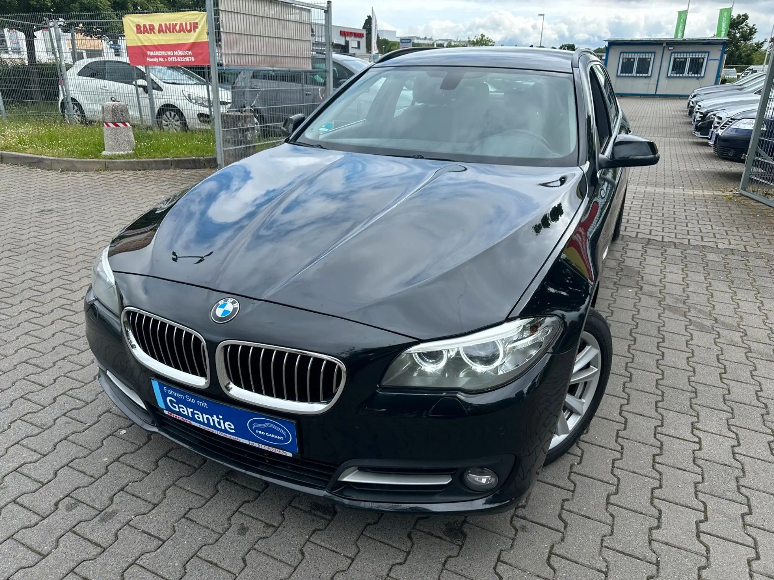 BMW - 525