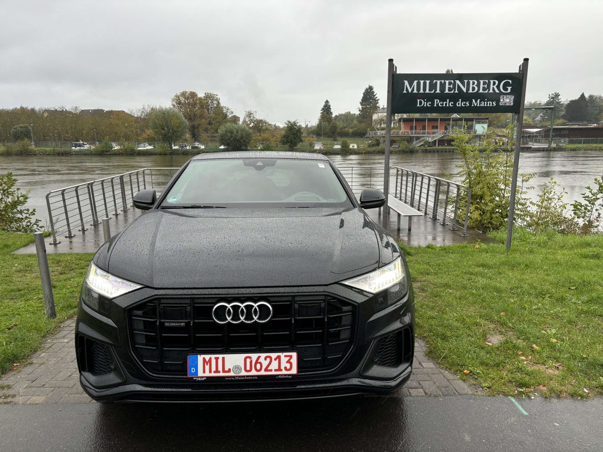 Audi - Q8