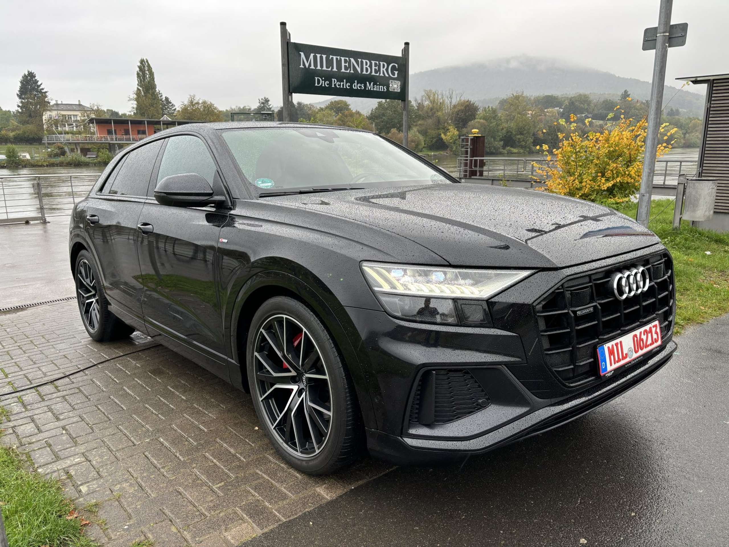 Audi - Q8