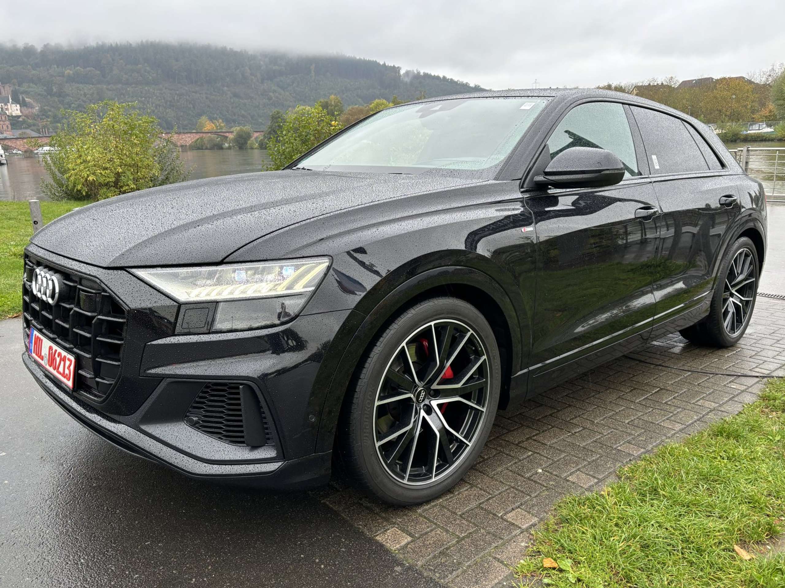 Audi - Q8