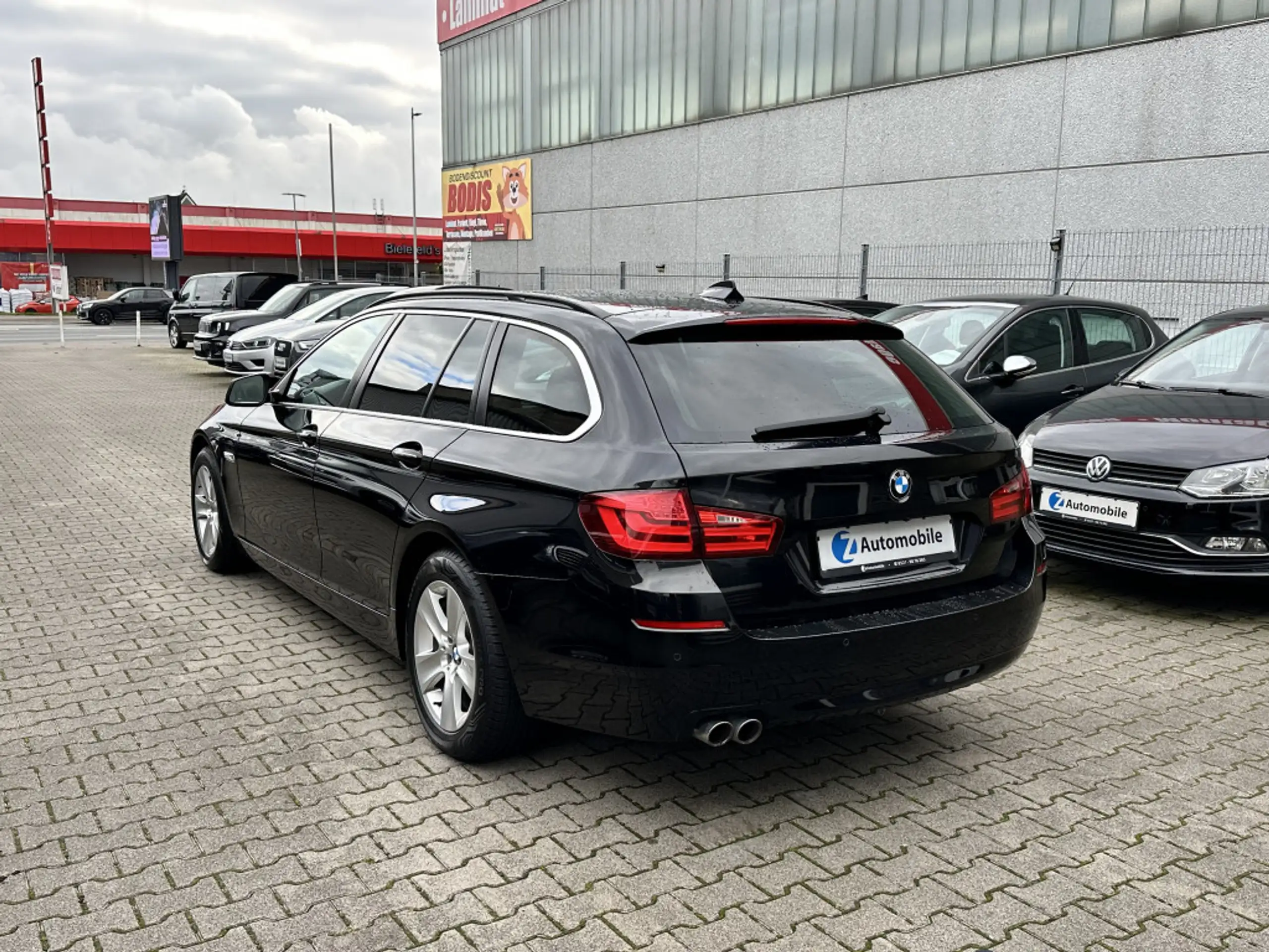 BMW - 525