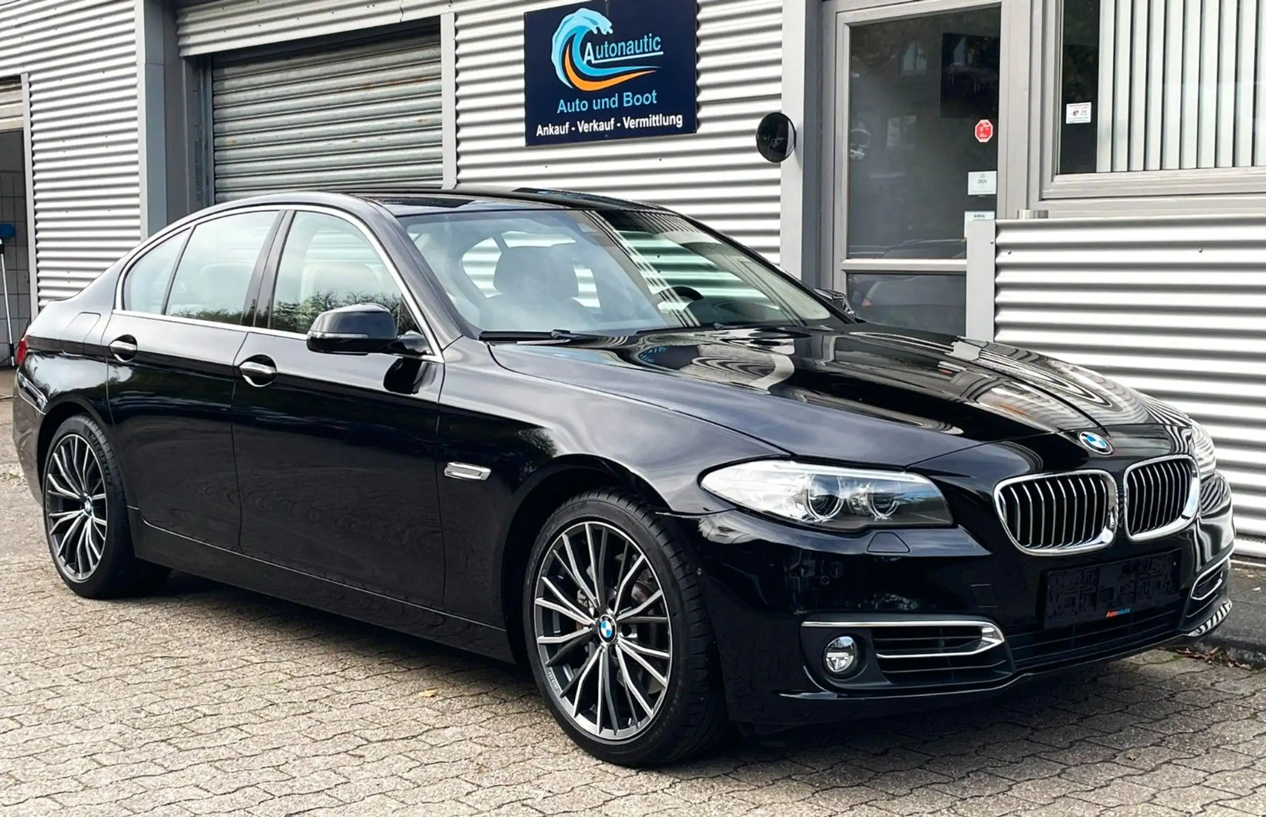 BMW - 528