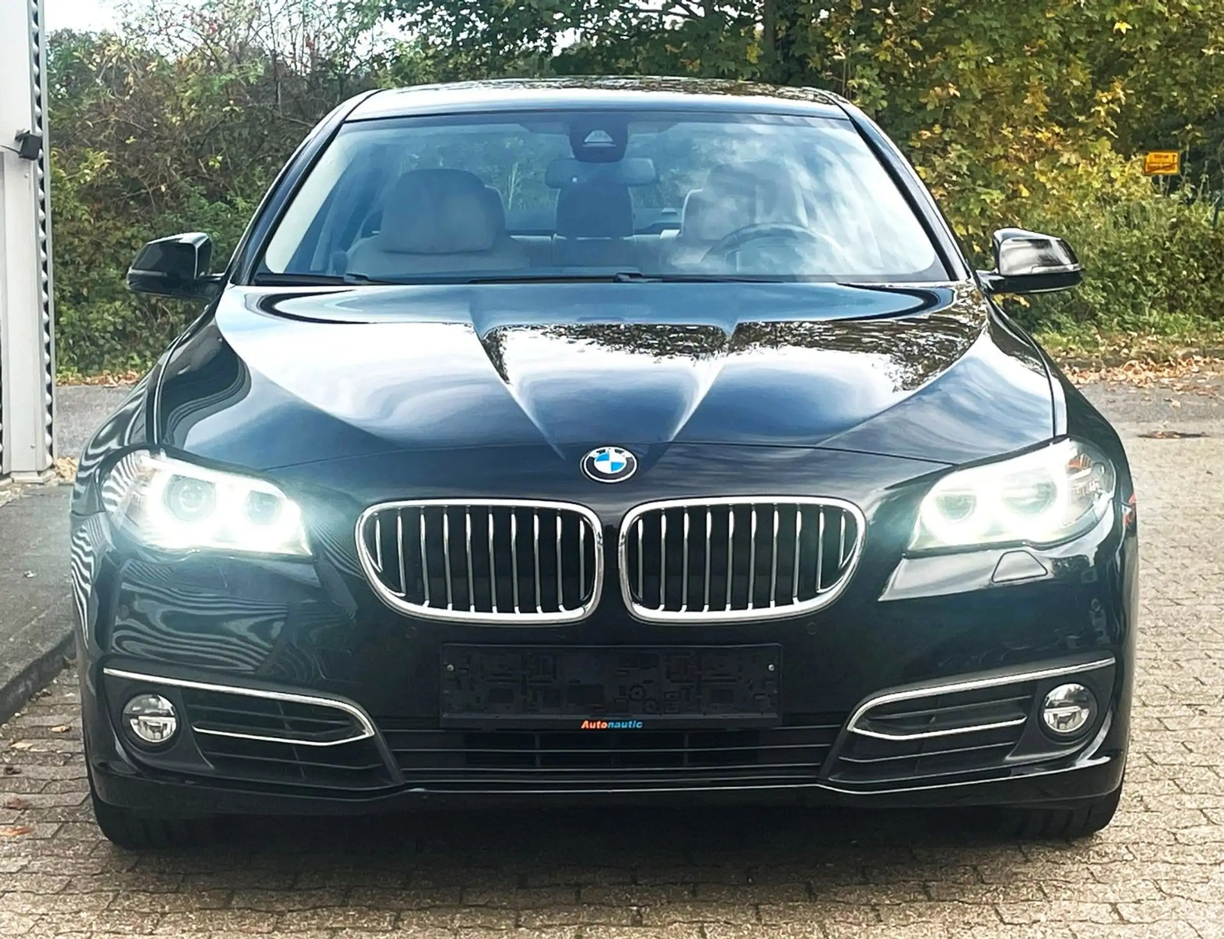 BMW - 528