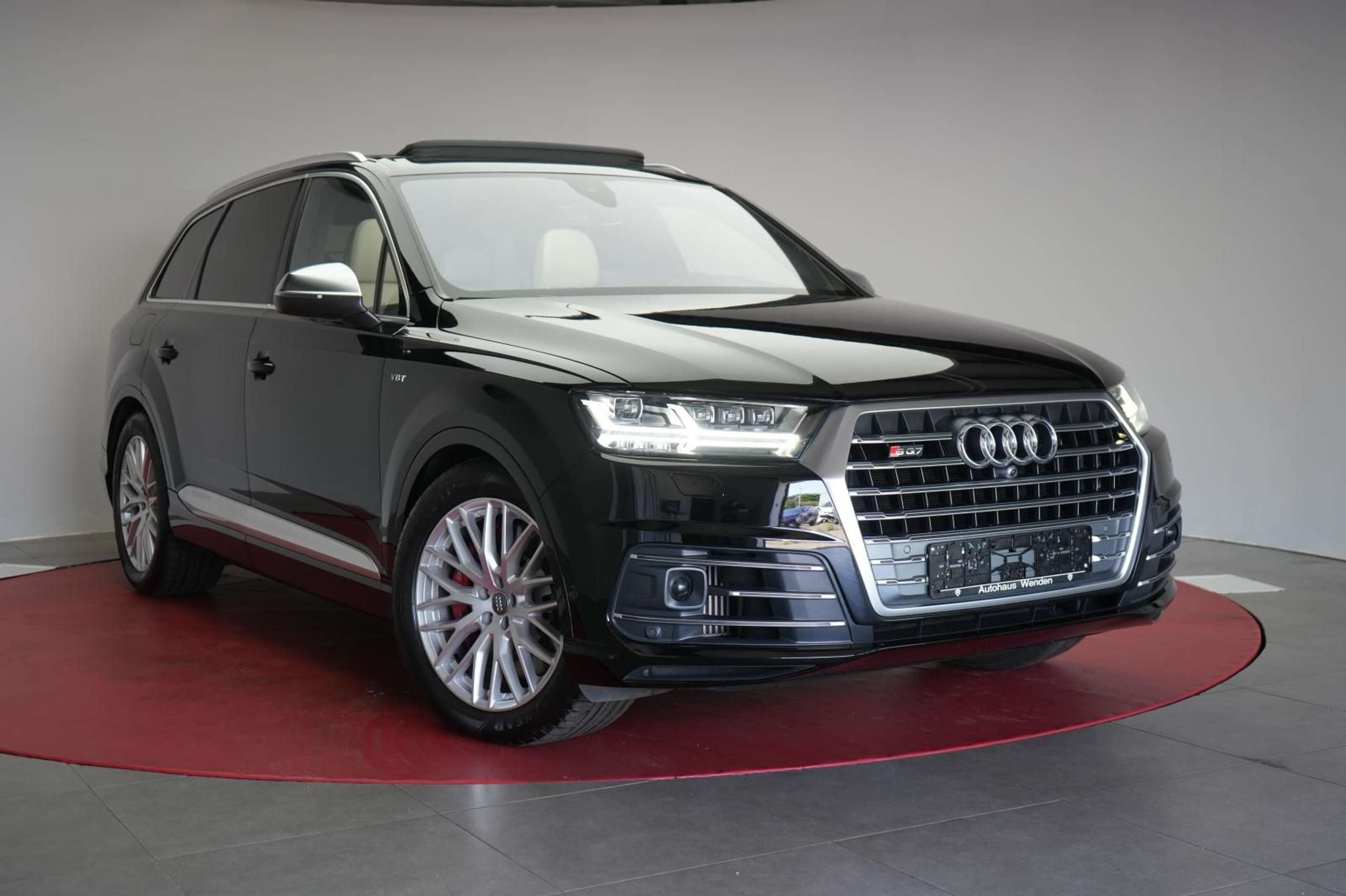 Audi - SQ7