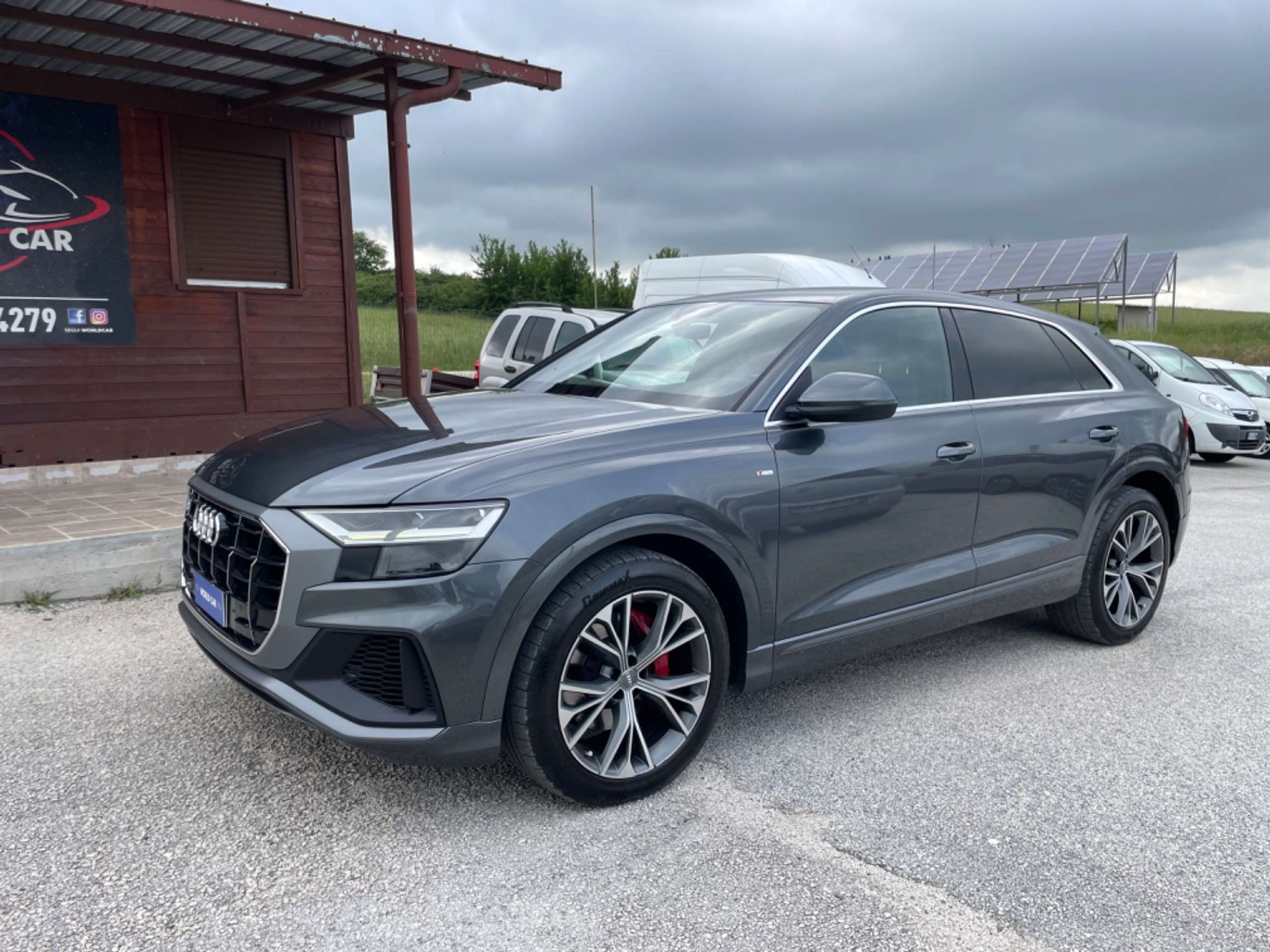 Audi - Q8