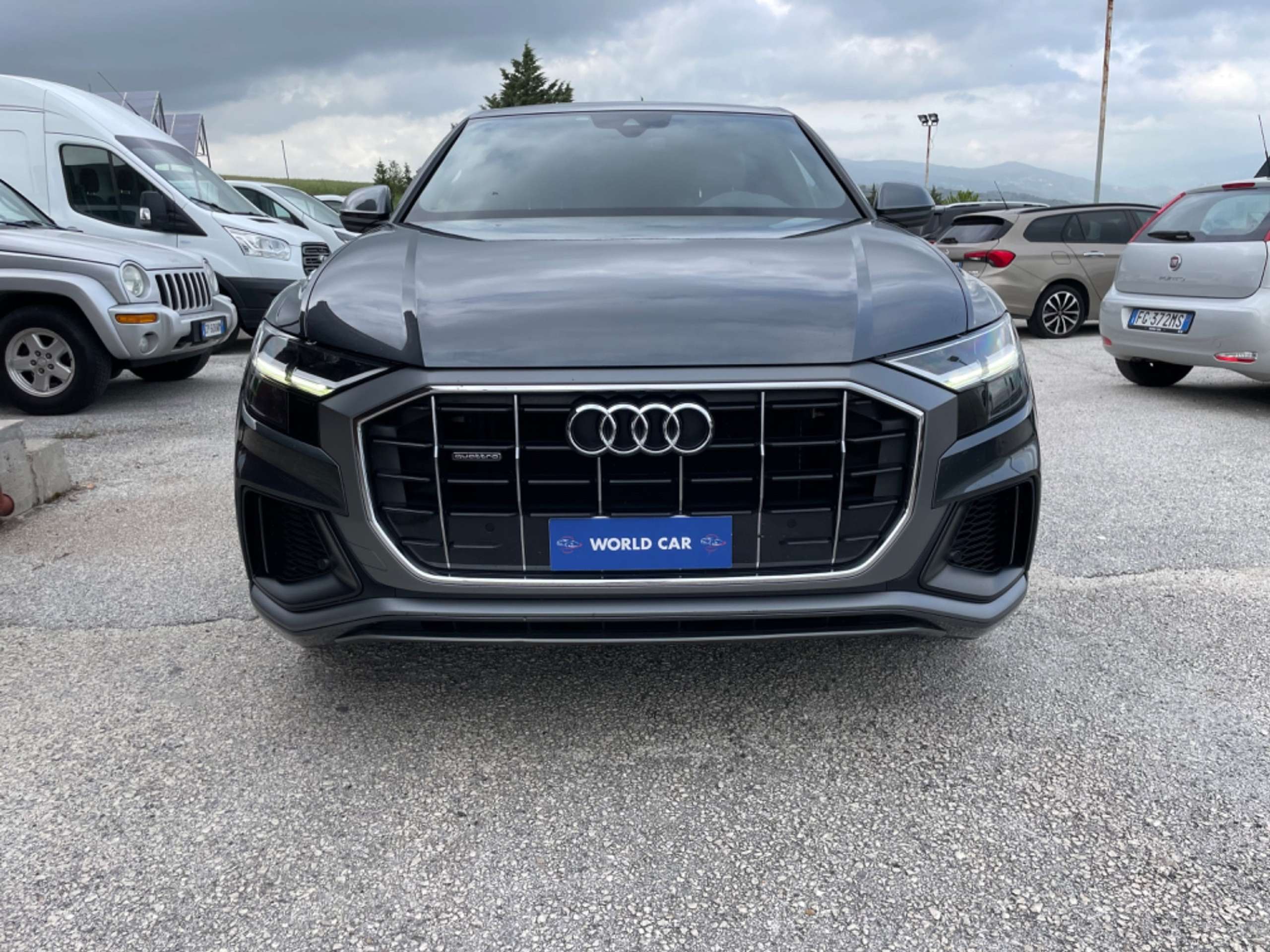 Audi - Q8