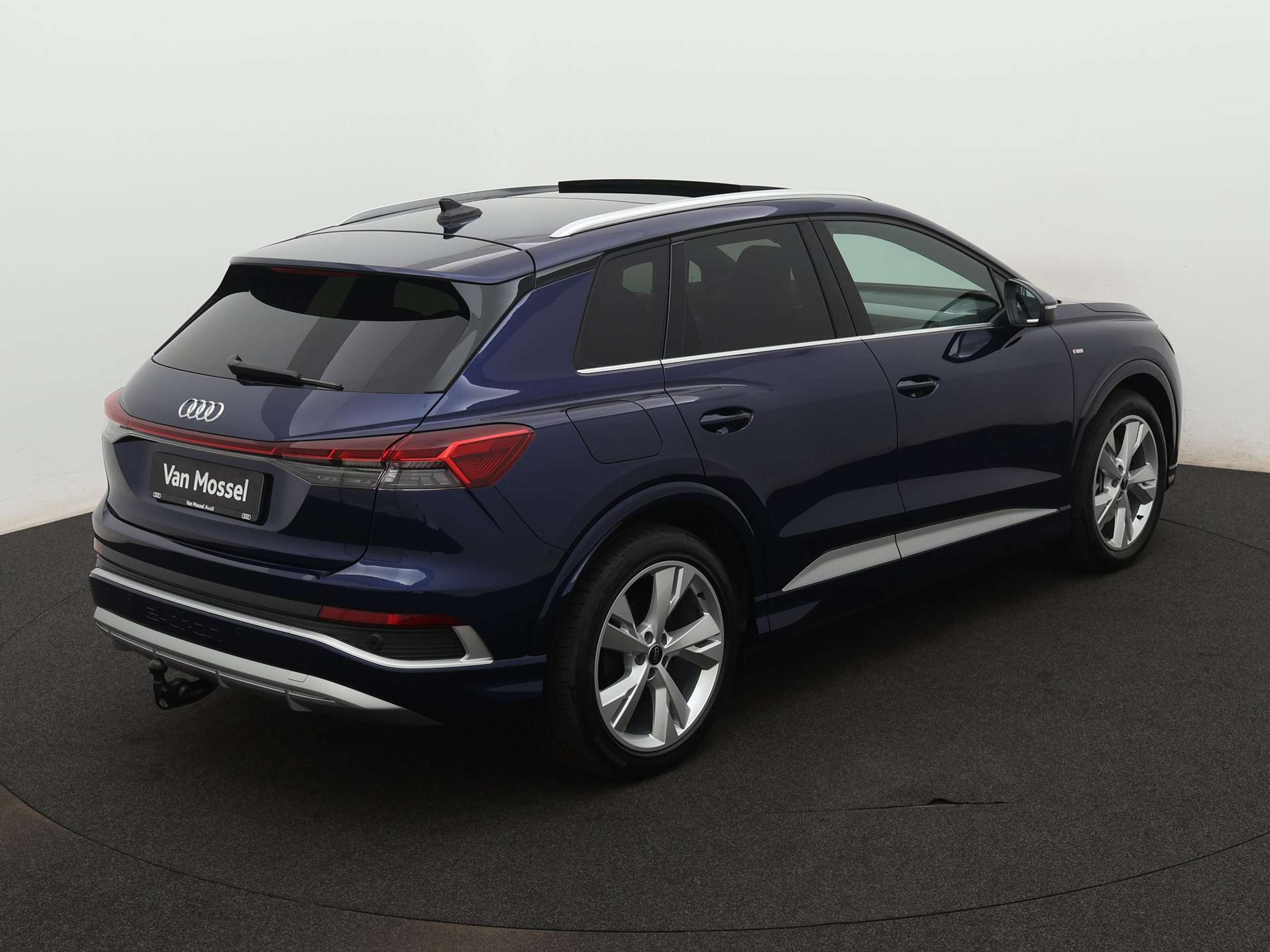 Audi - Q4 e-tron