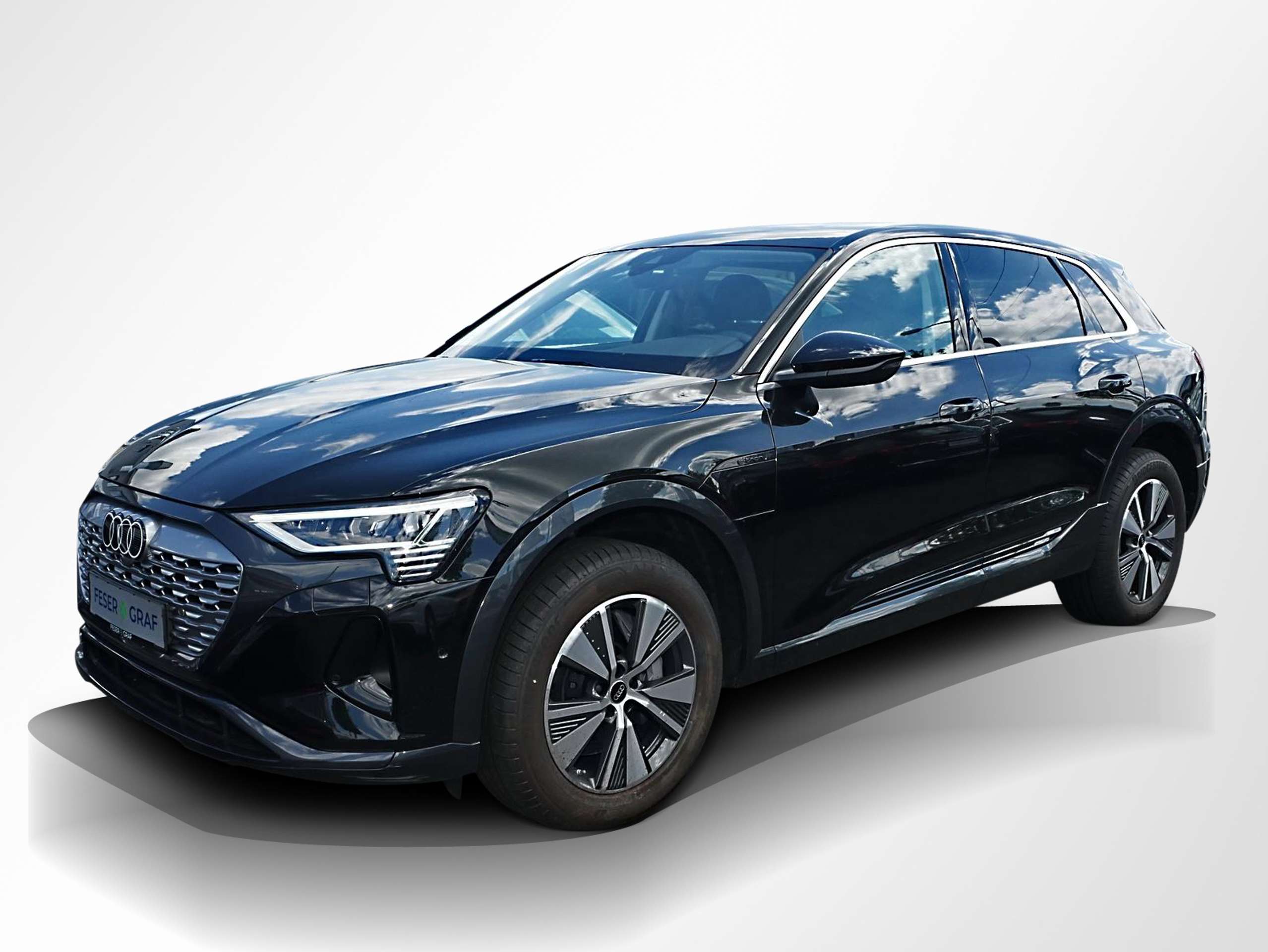 Audi - Q8 e-tron