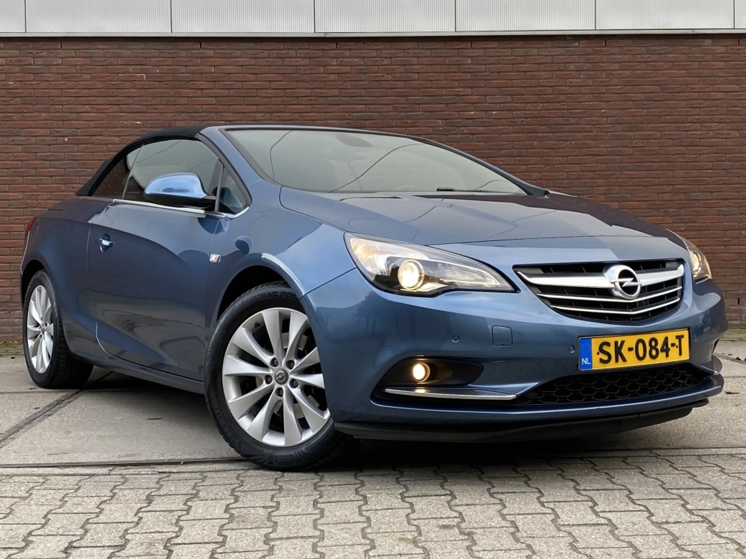 Opel - Cascada