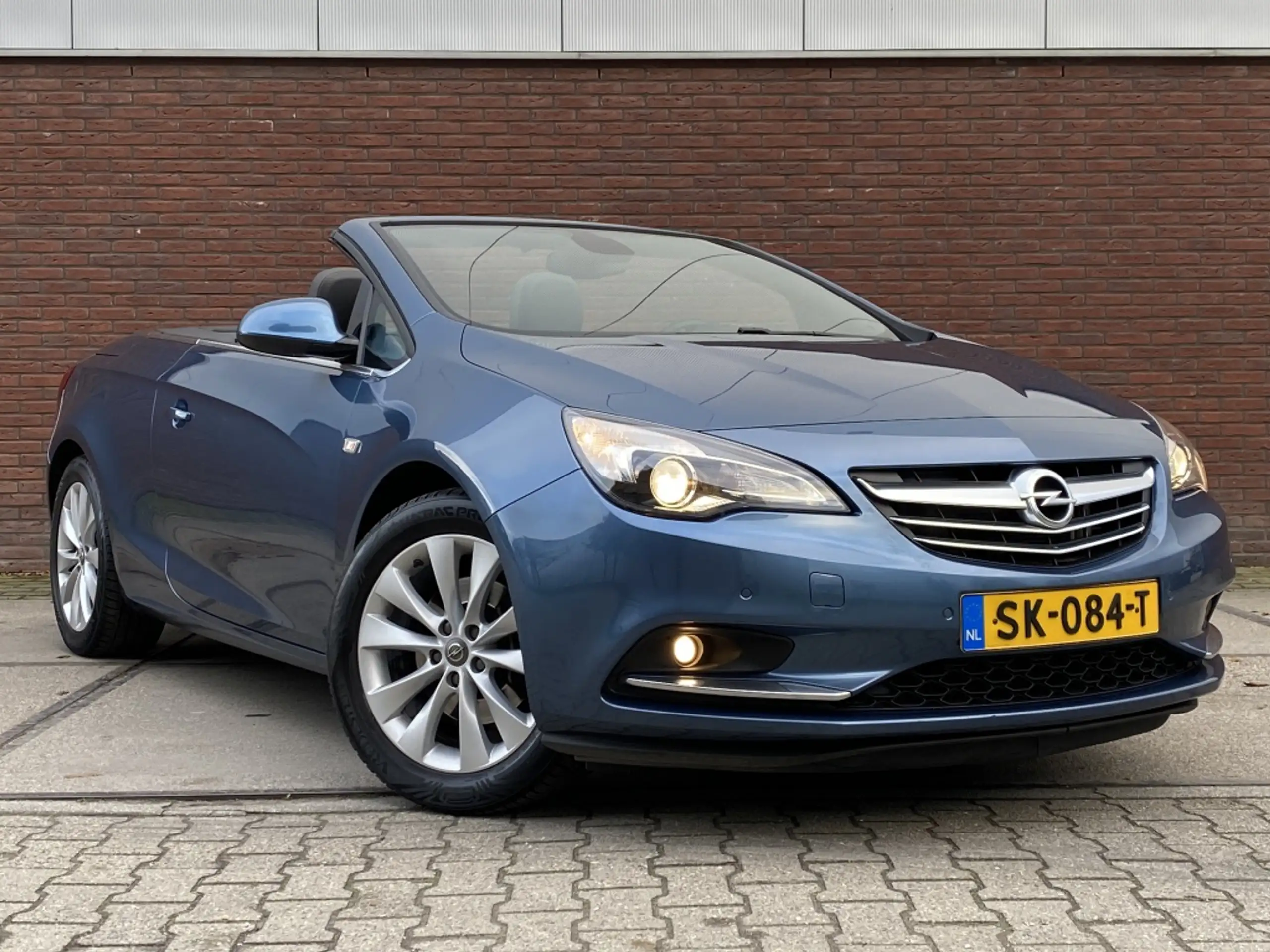 Opel - Cascada