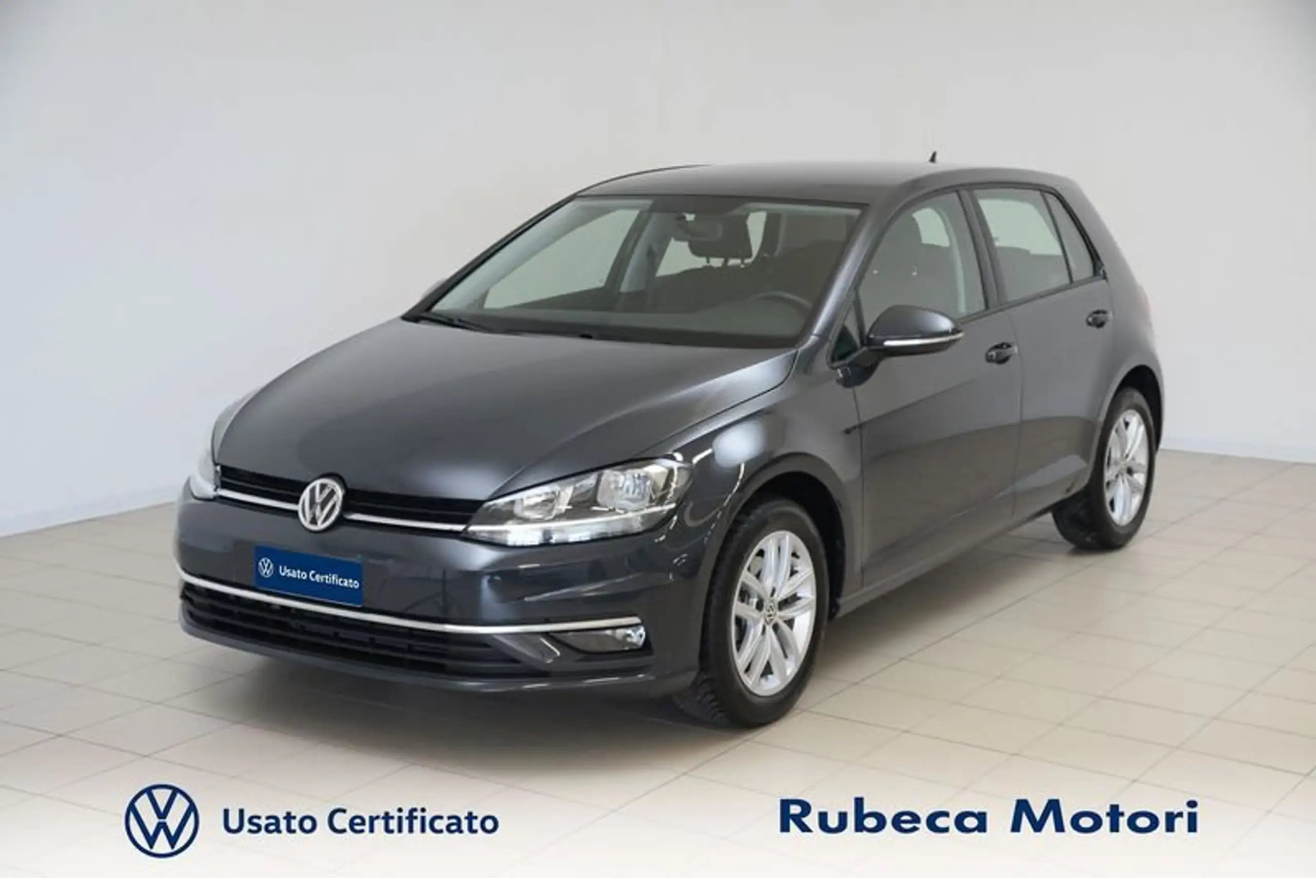 Volkswagen - Golf