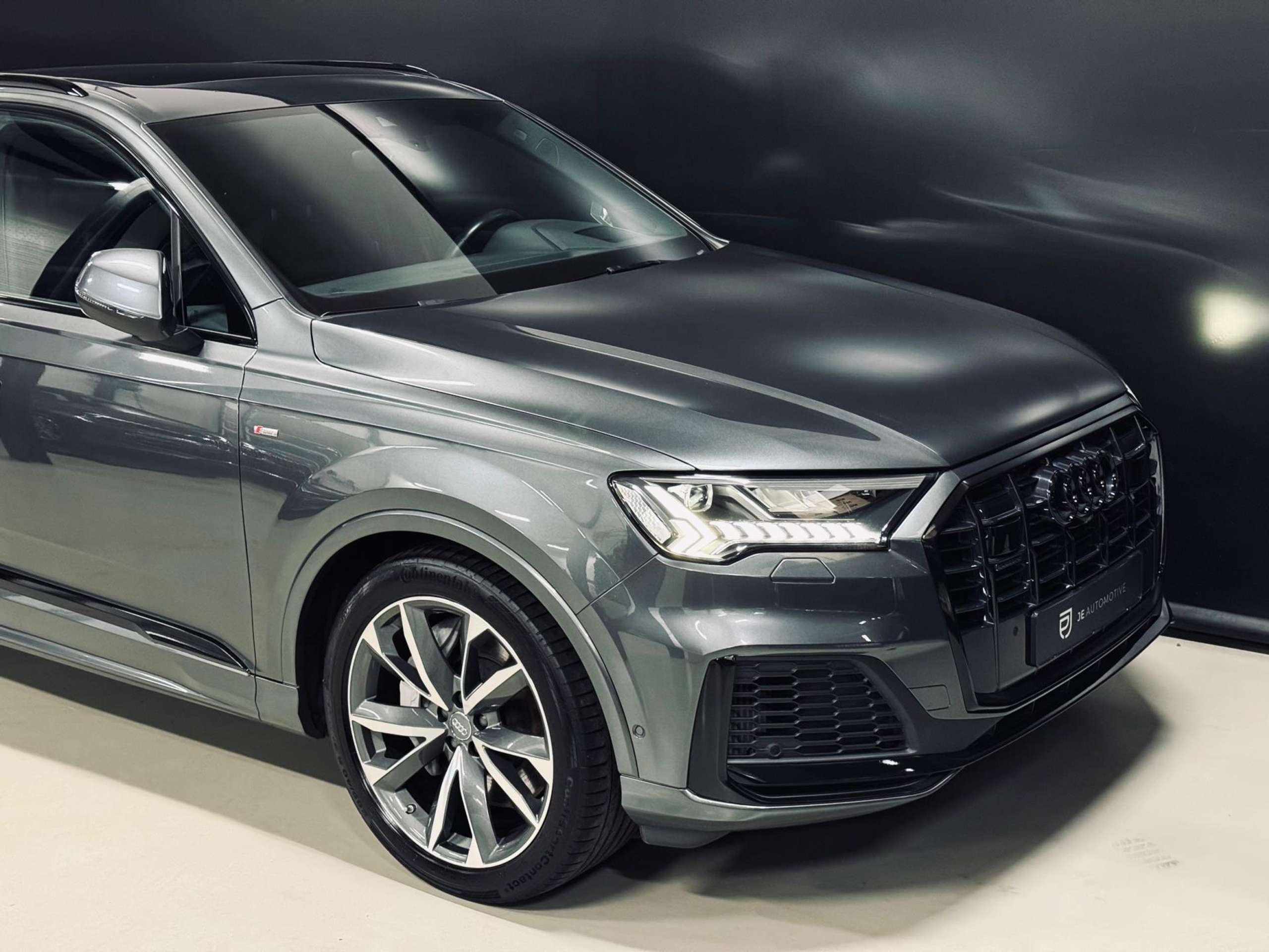 Audi - Q7