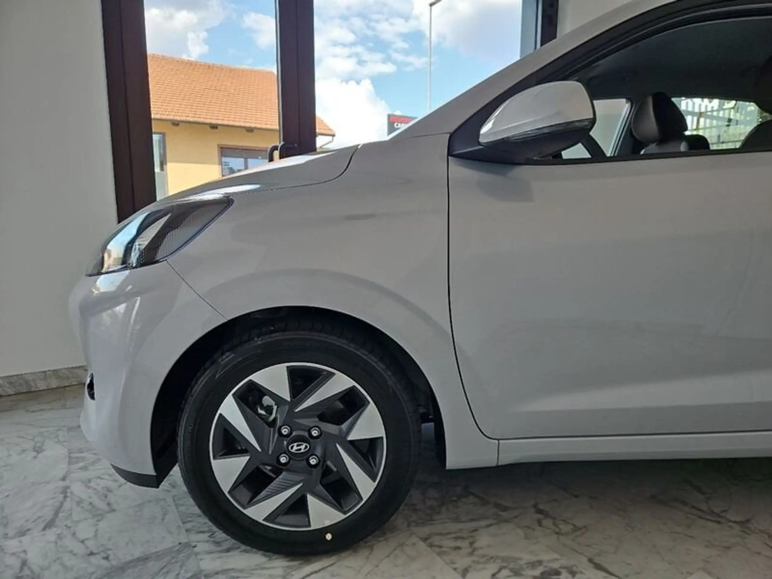 Hyundai - i10