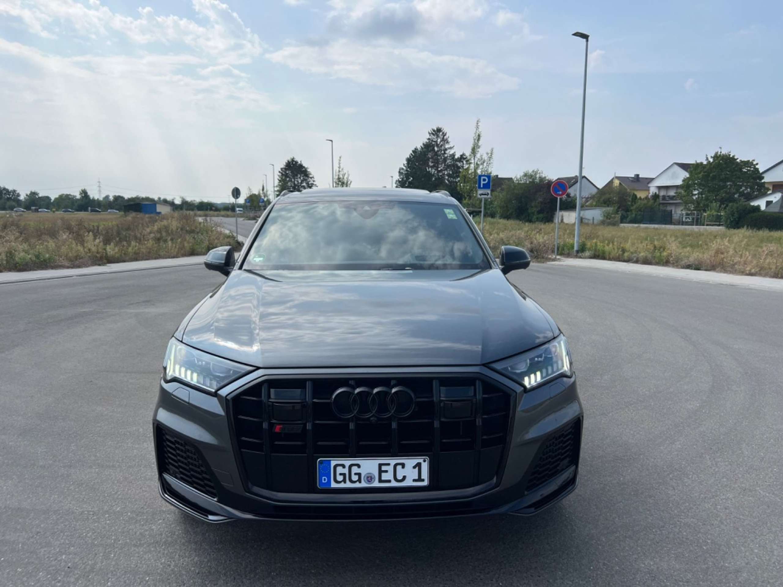 Audi - SQ7