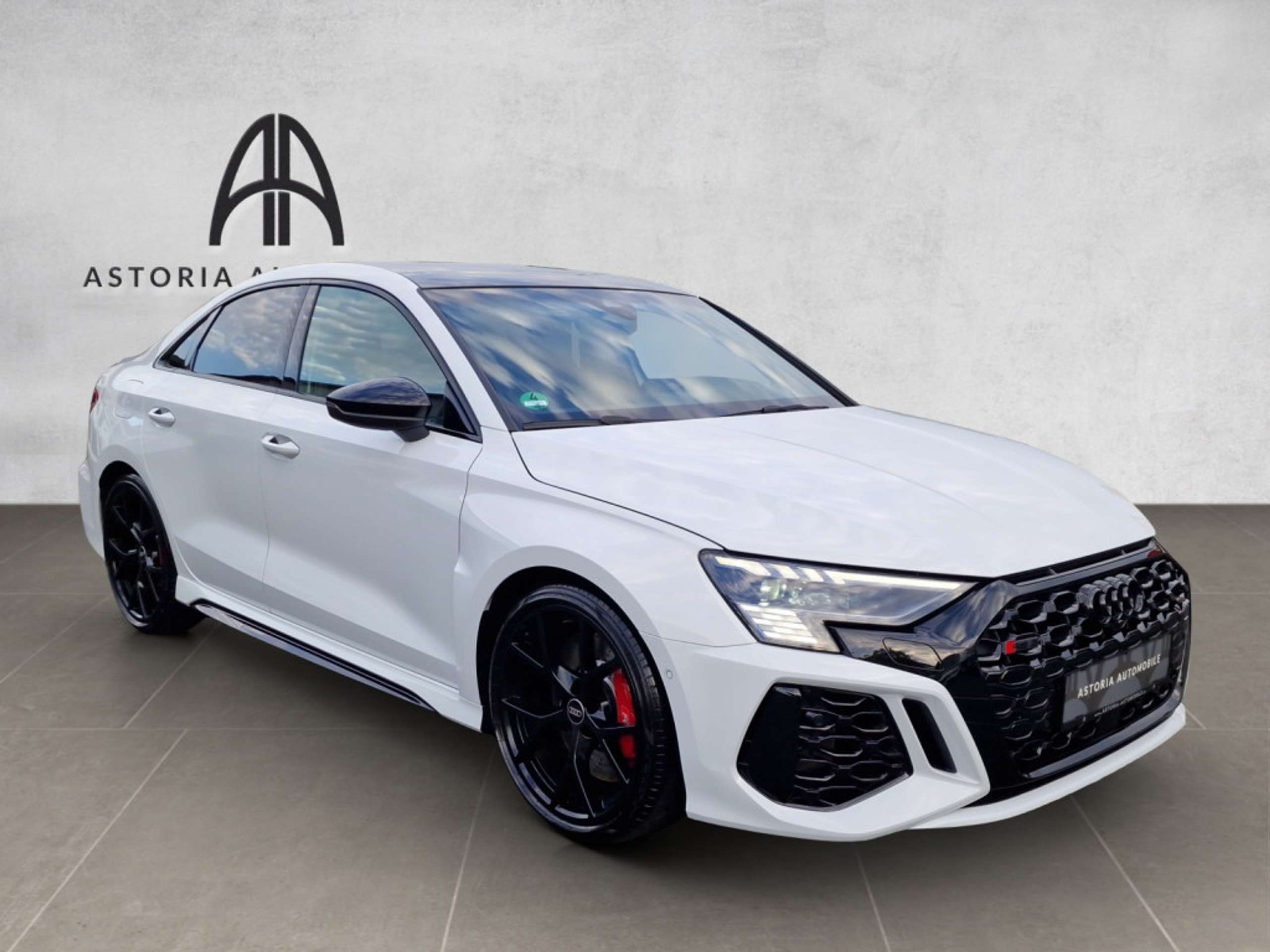 Audi - RS3