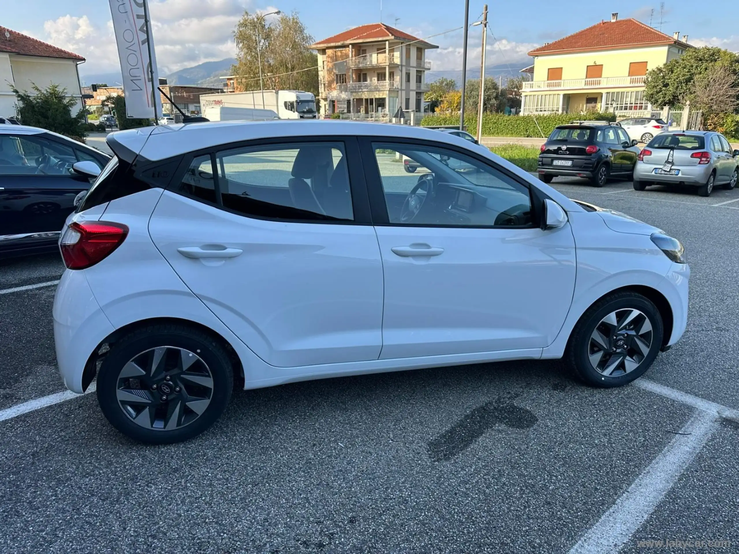 Hyundai - i10