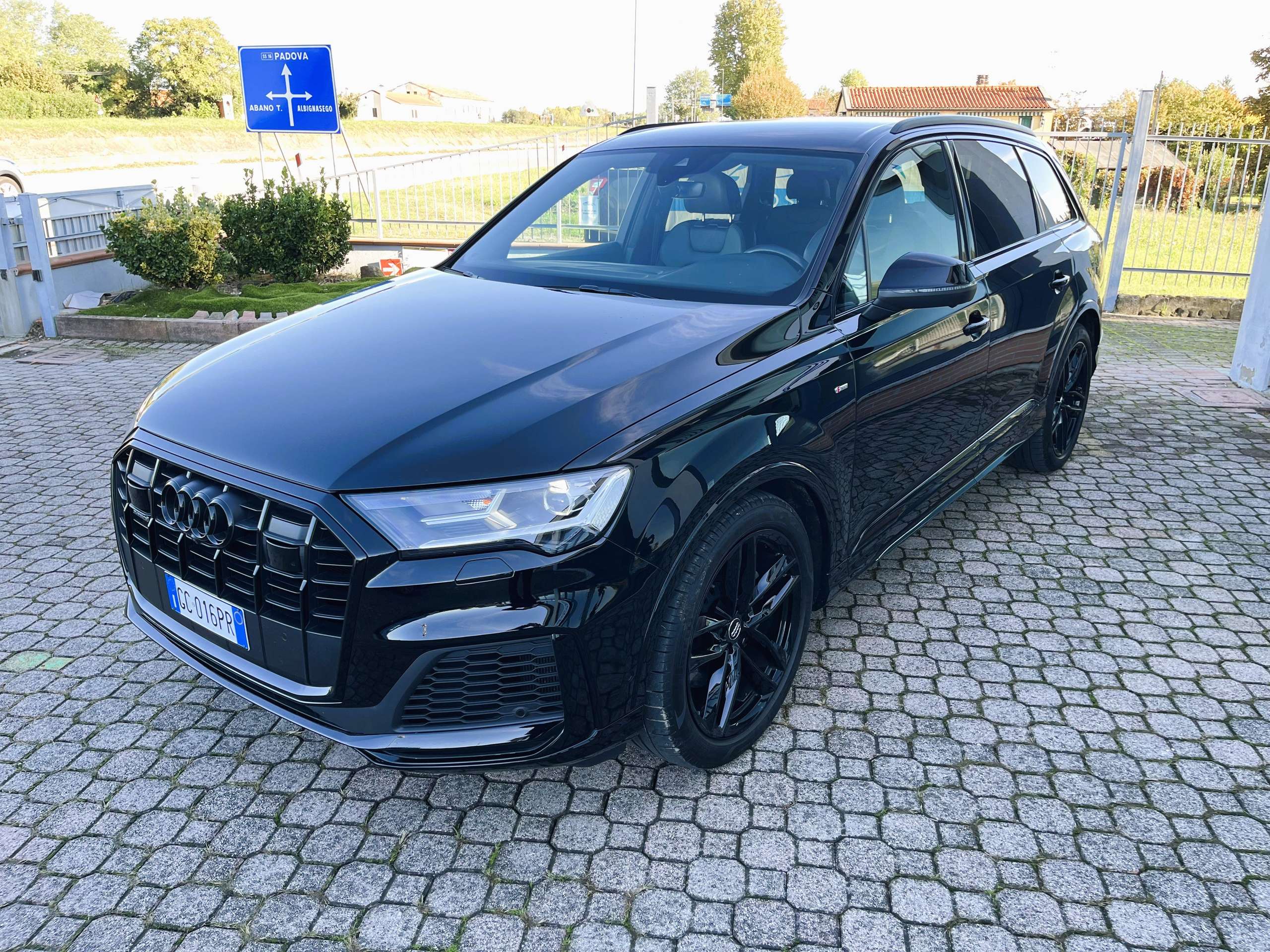 Audi - Q7