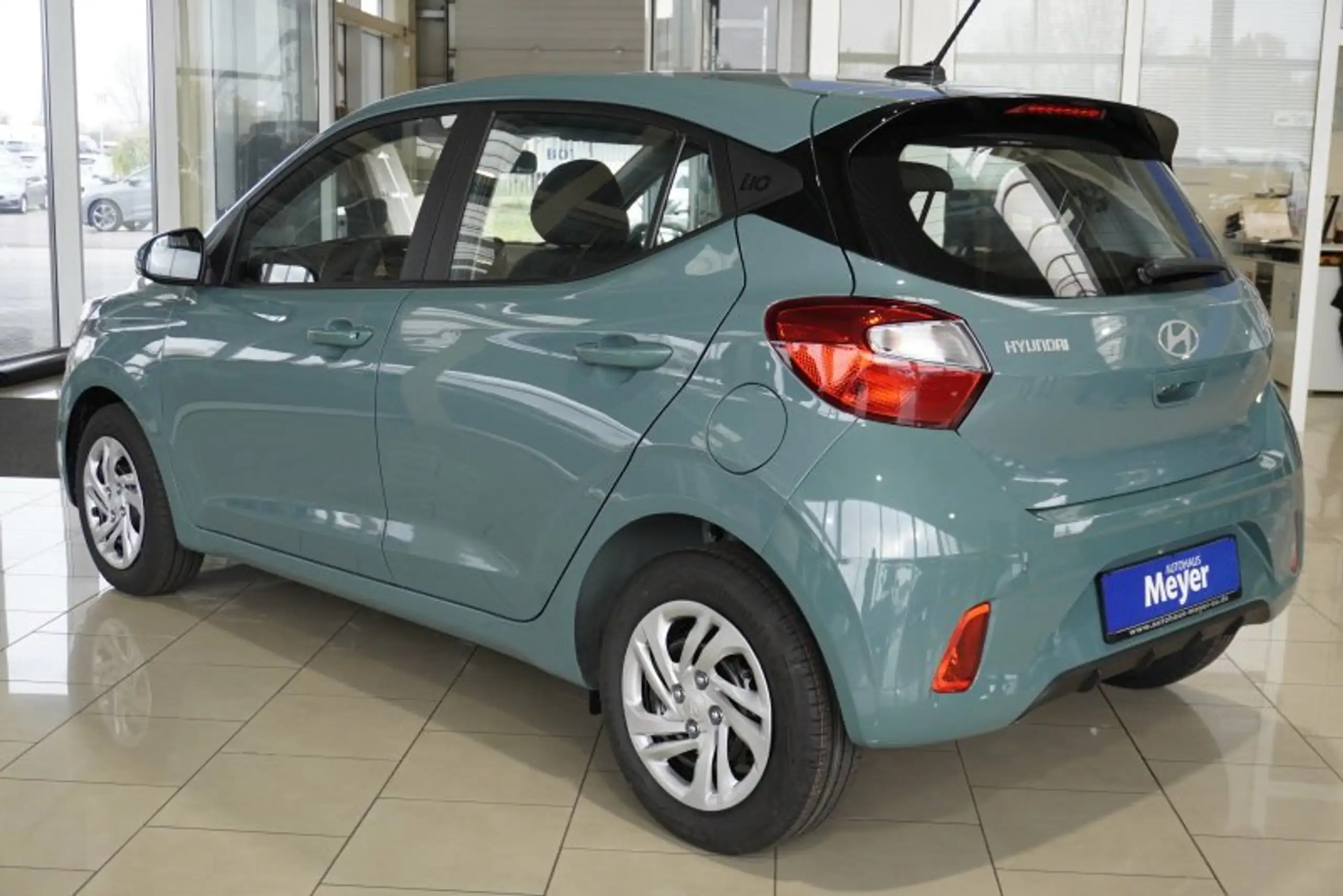 Hyundai - i10