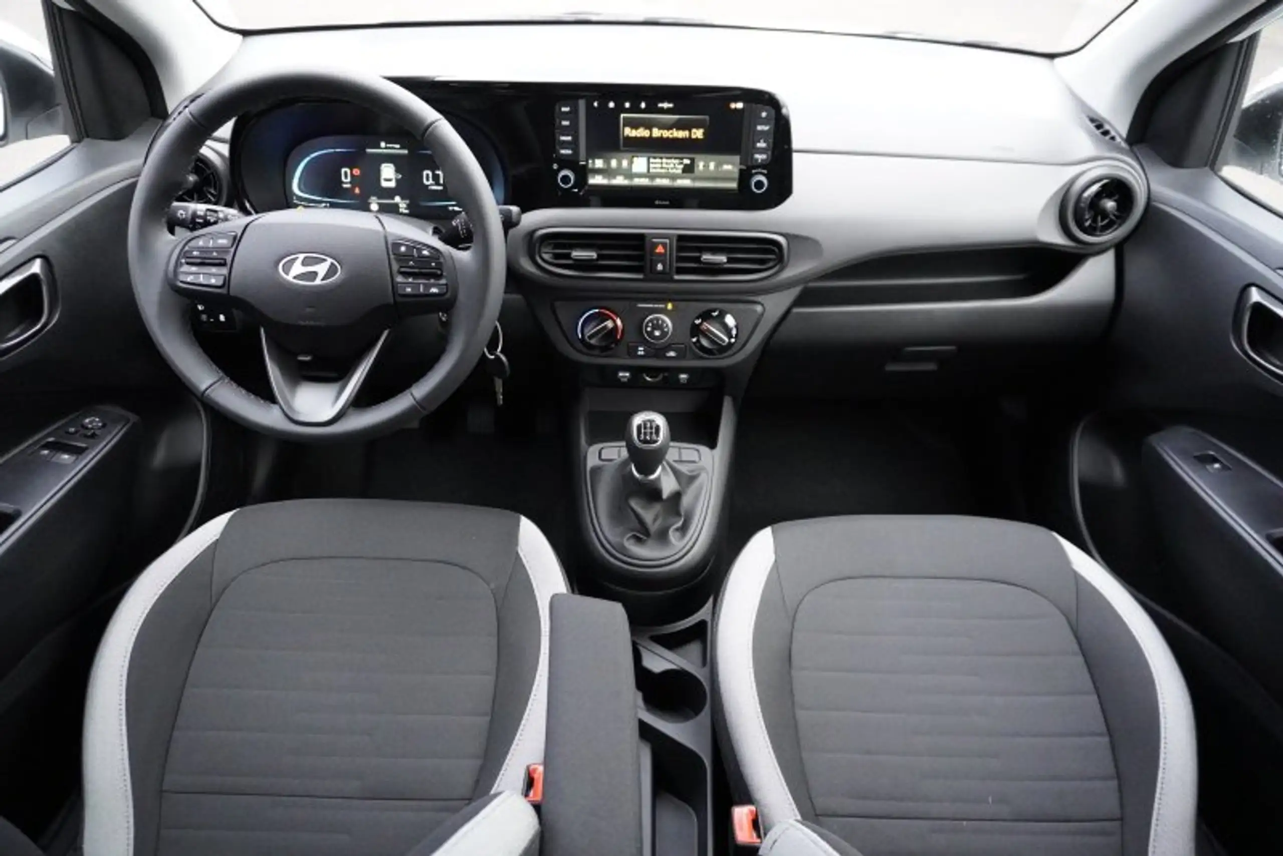 Hyundai - i10