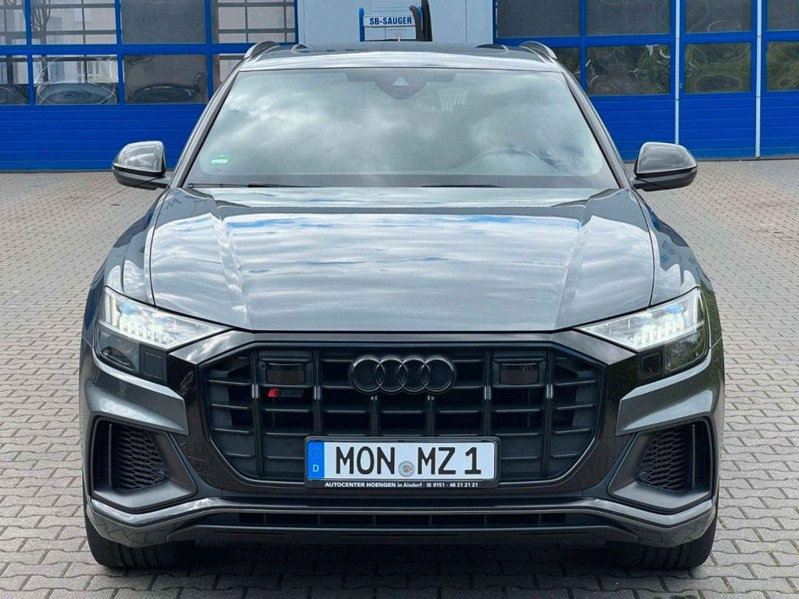 Audi - SQ8