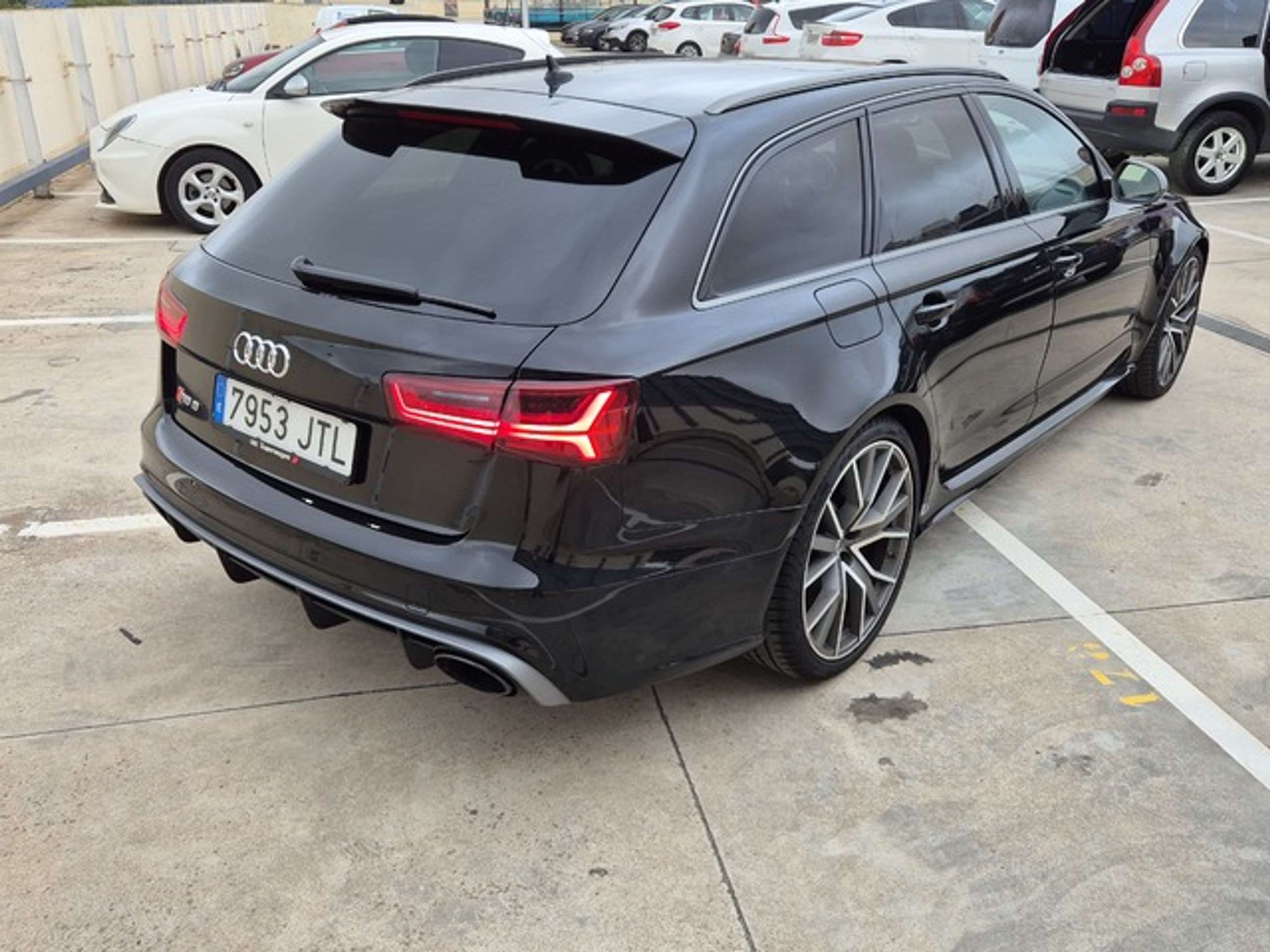 Audi - RS6