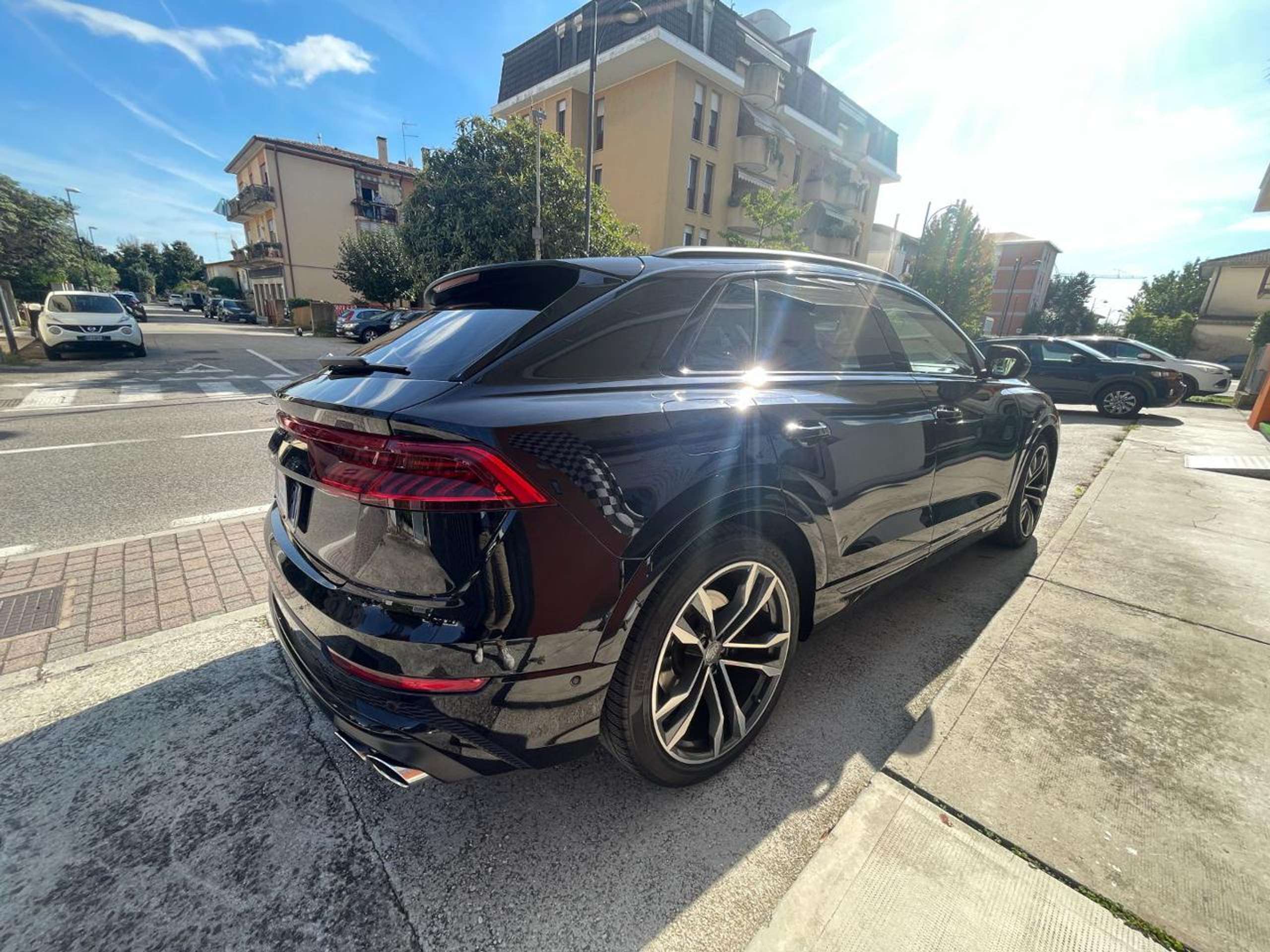 Audi - SQ8