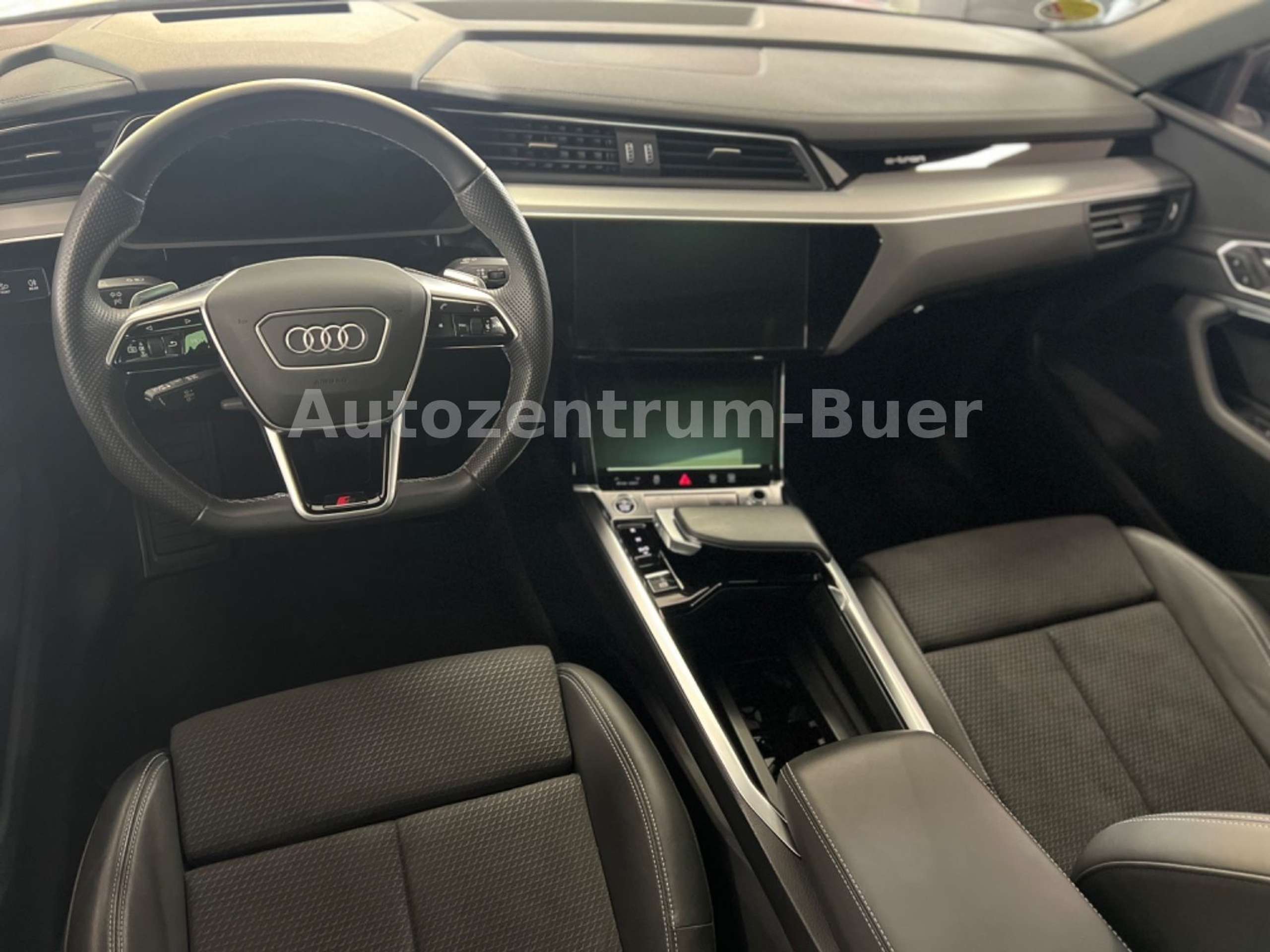 Audi - e-tron