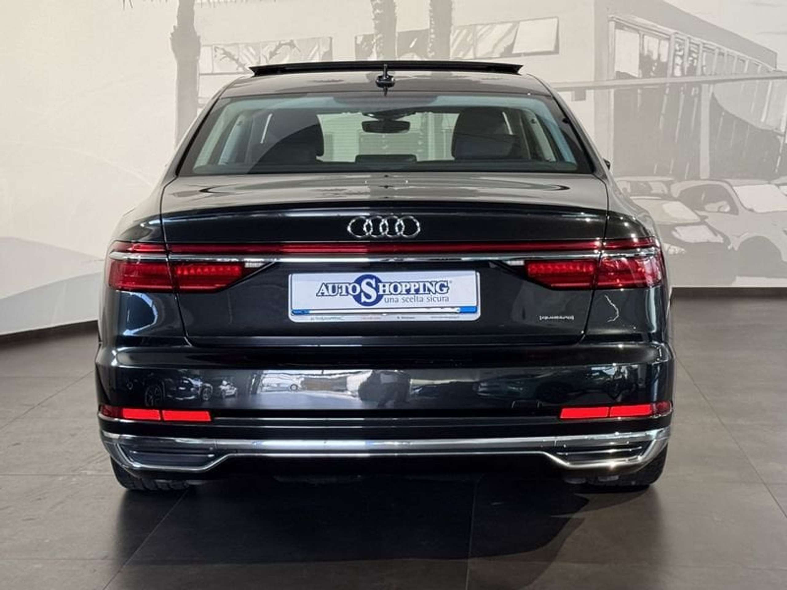 Audi - A8