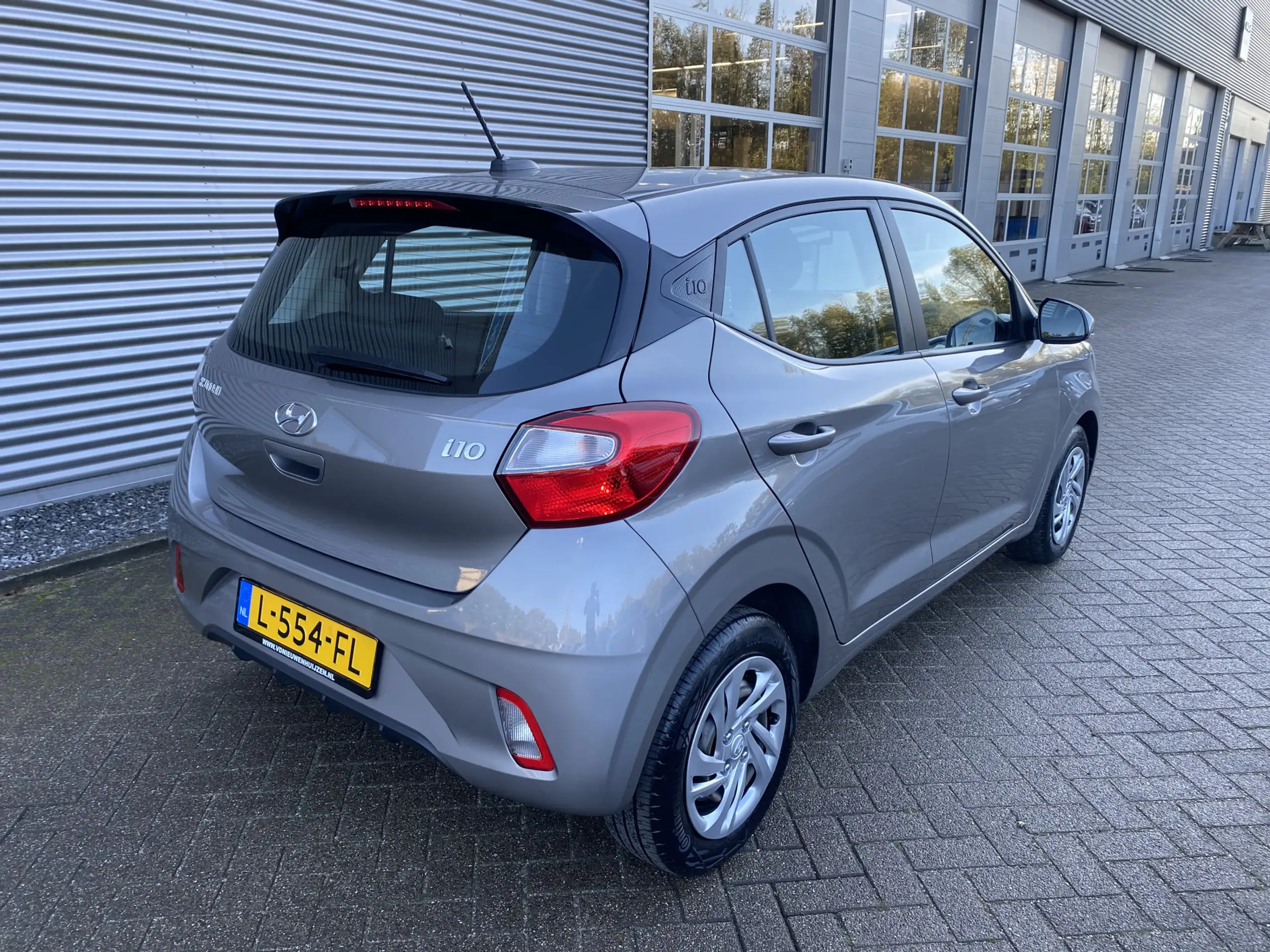 Hyundai - i10