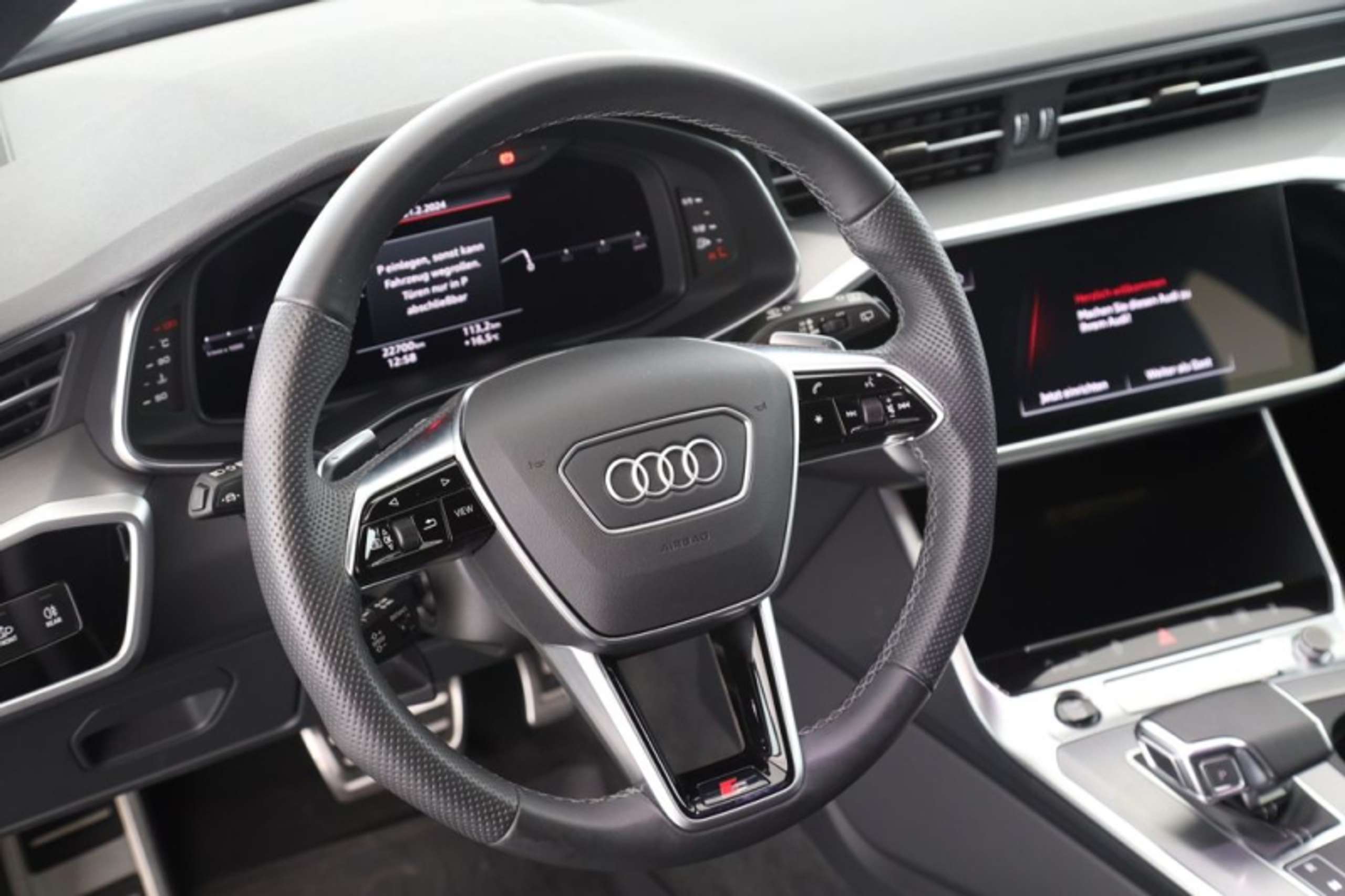 Audi - A6