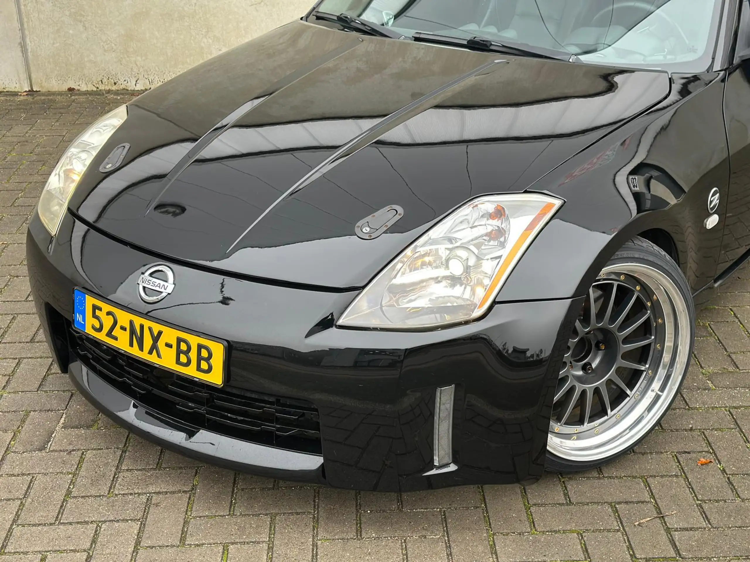 Nissan - 350Z