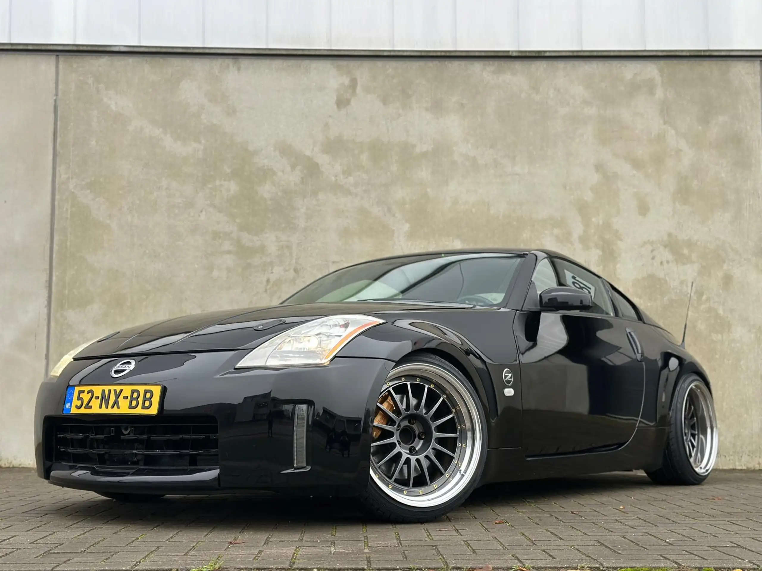 Nissan - 350Z