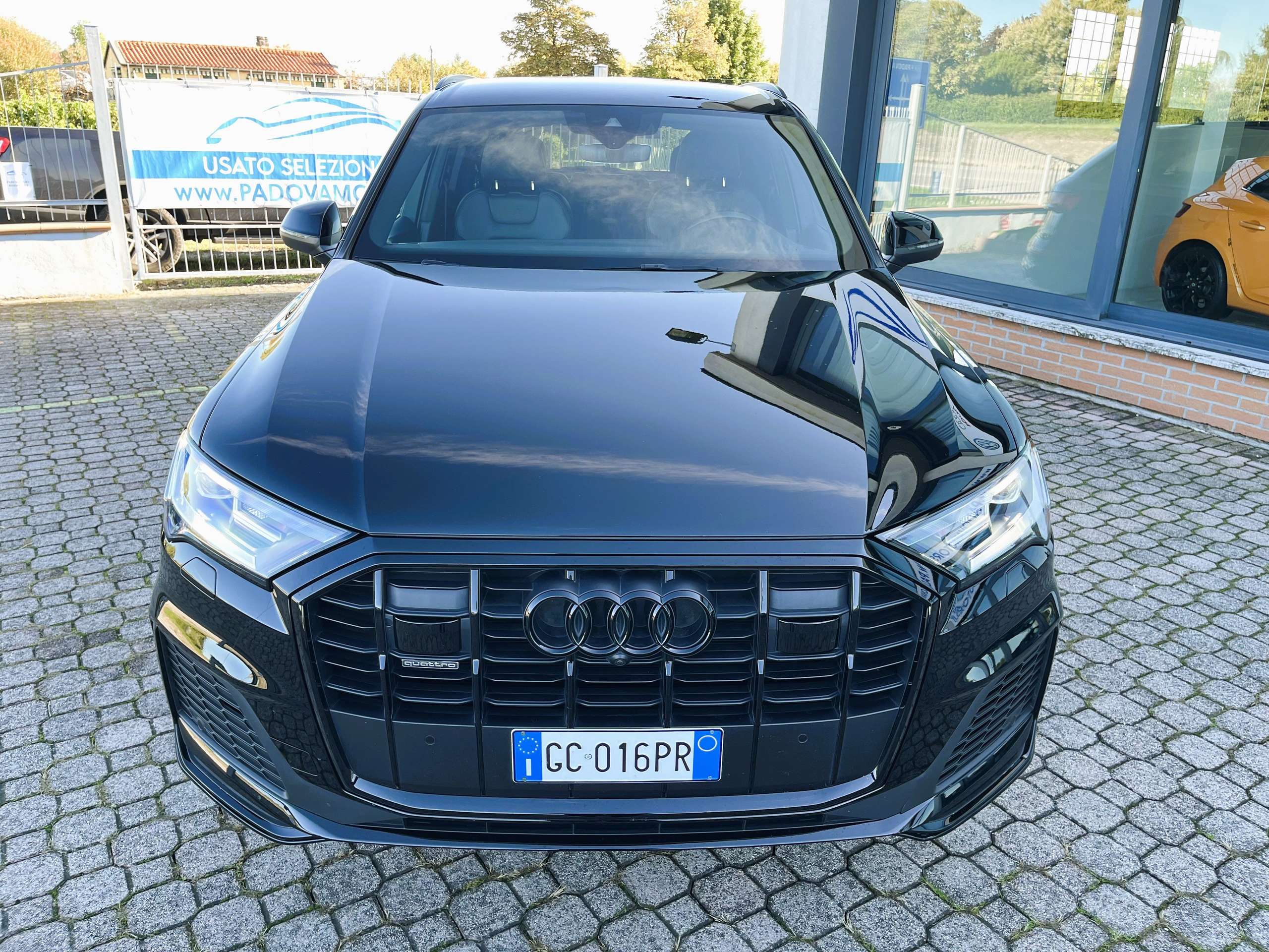 Audi - Q7