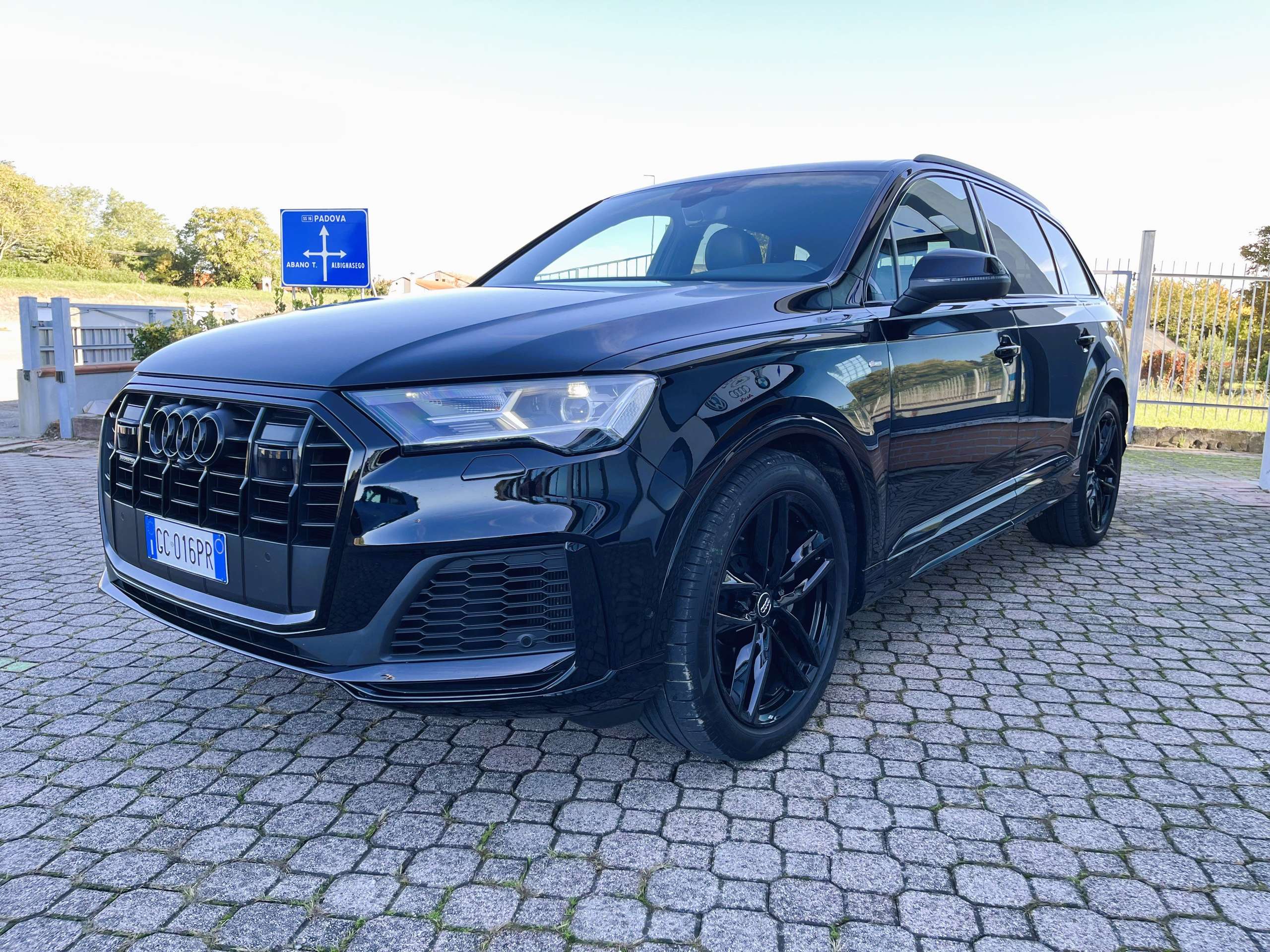 Audi - Q7