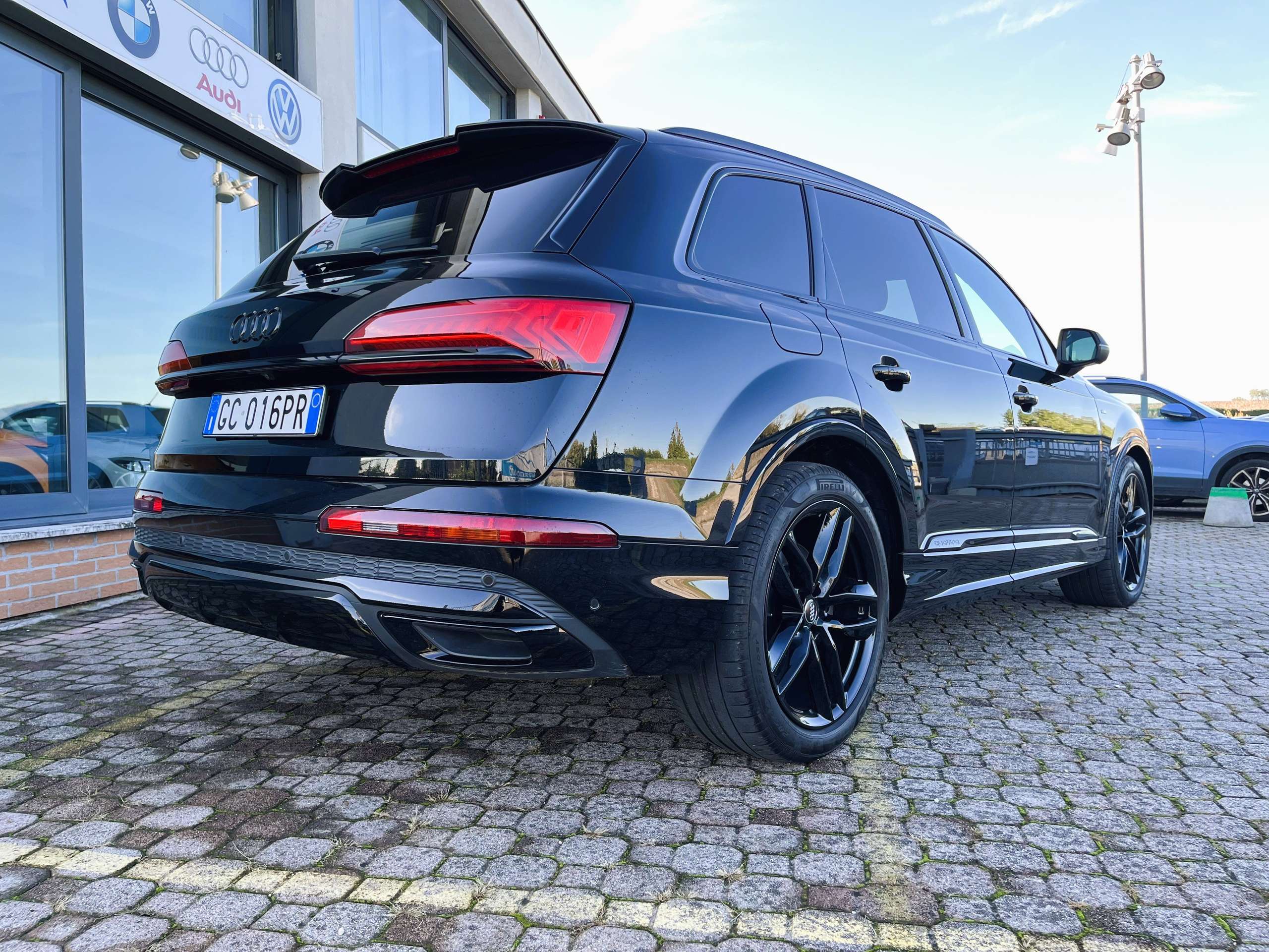 Audi - Q7