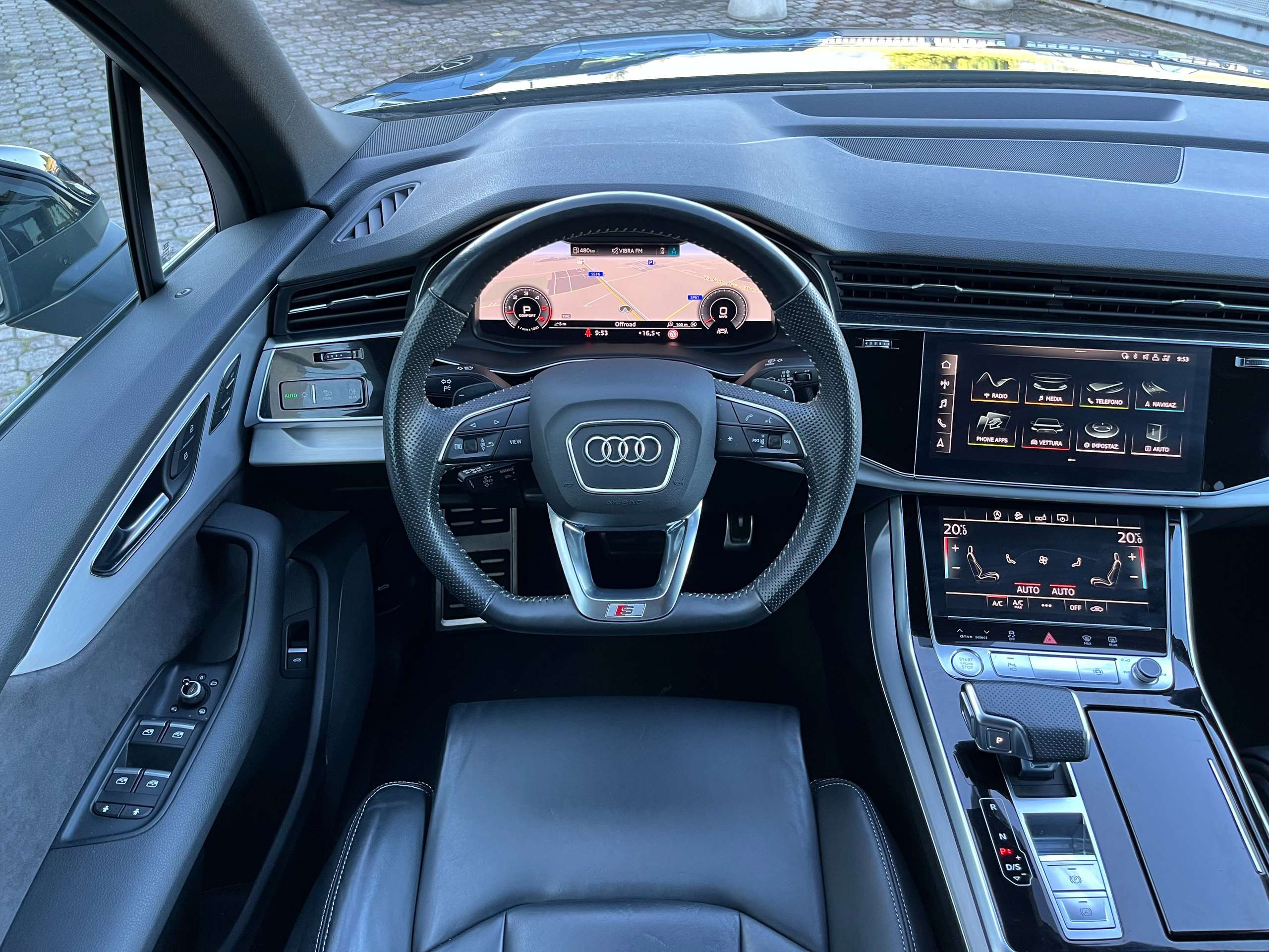 Audi - Q7