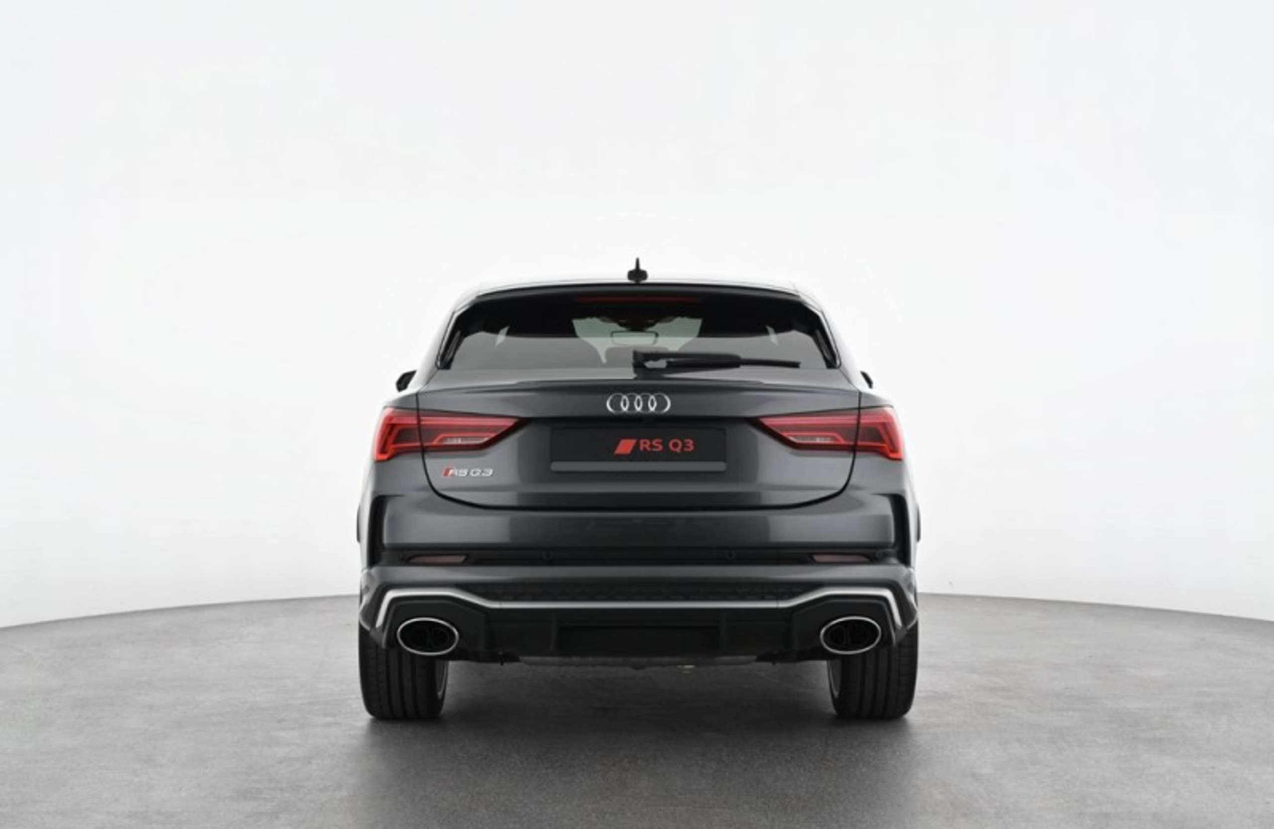 Audi - RS Q3