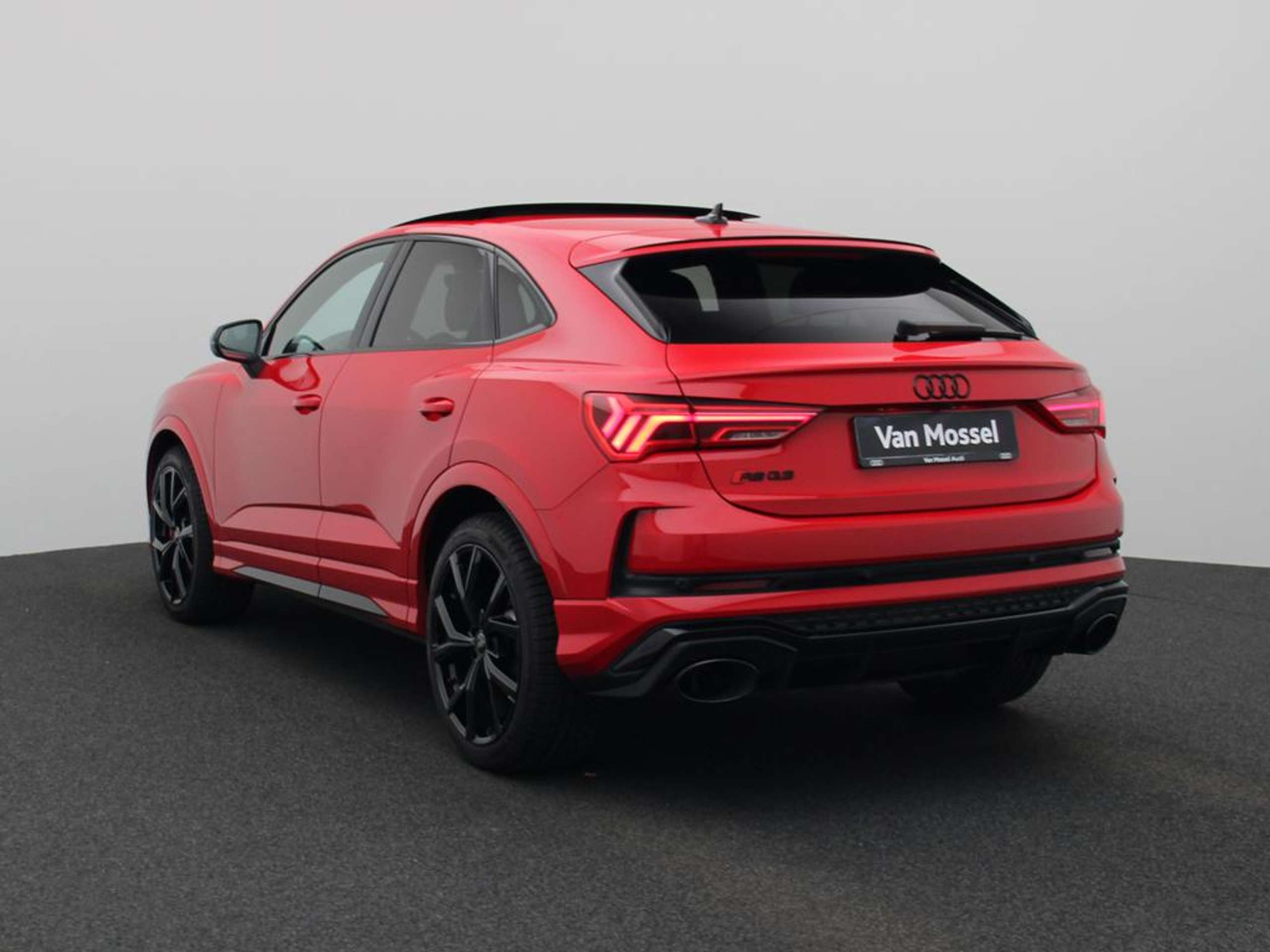 Audi - RS Q3