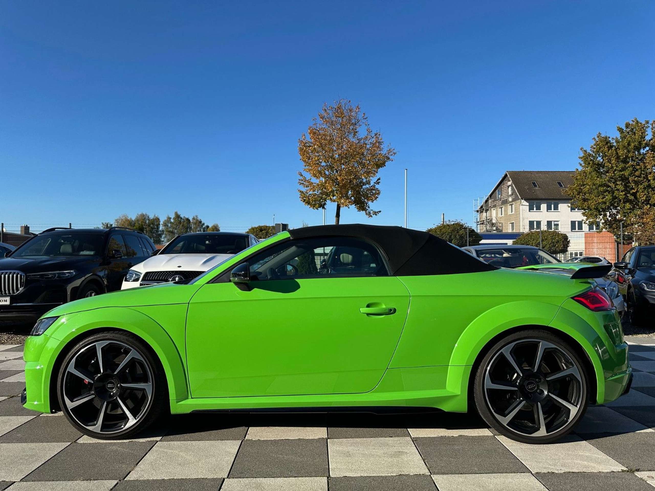 Audi - TT RS