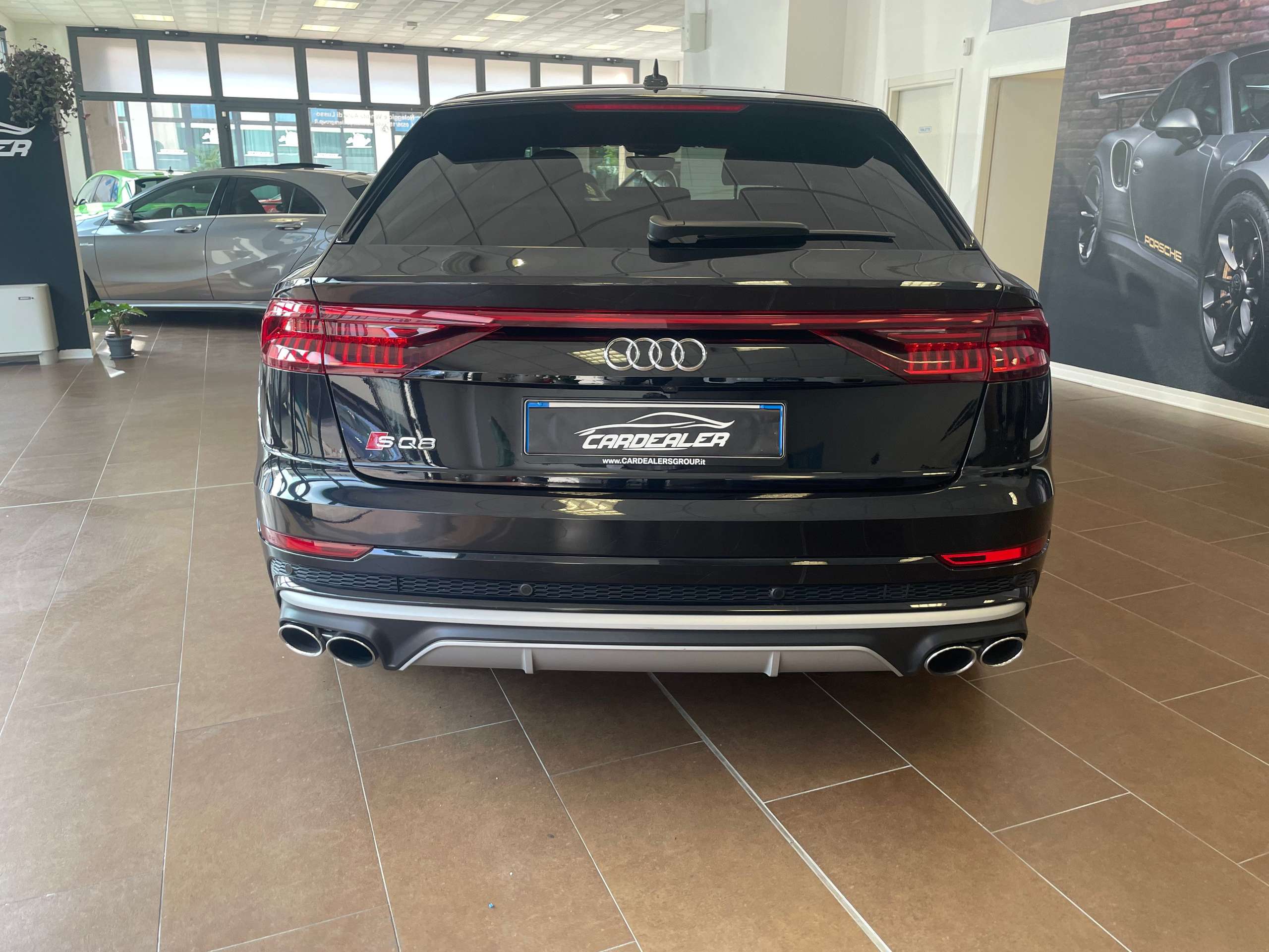 Audi - SQ8