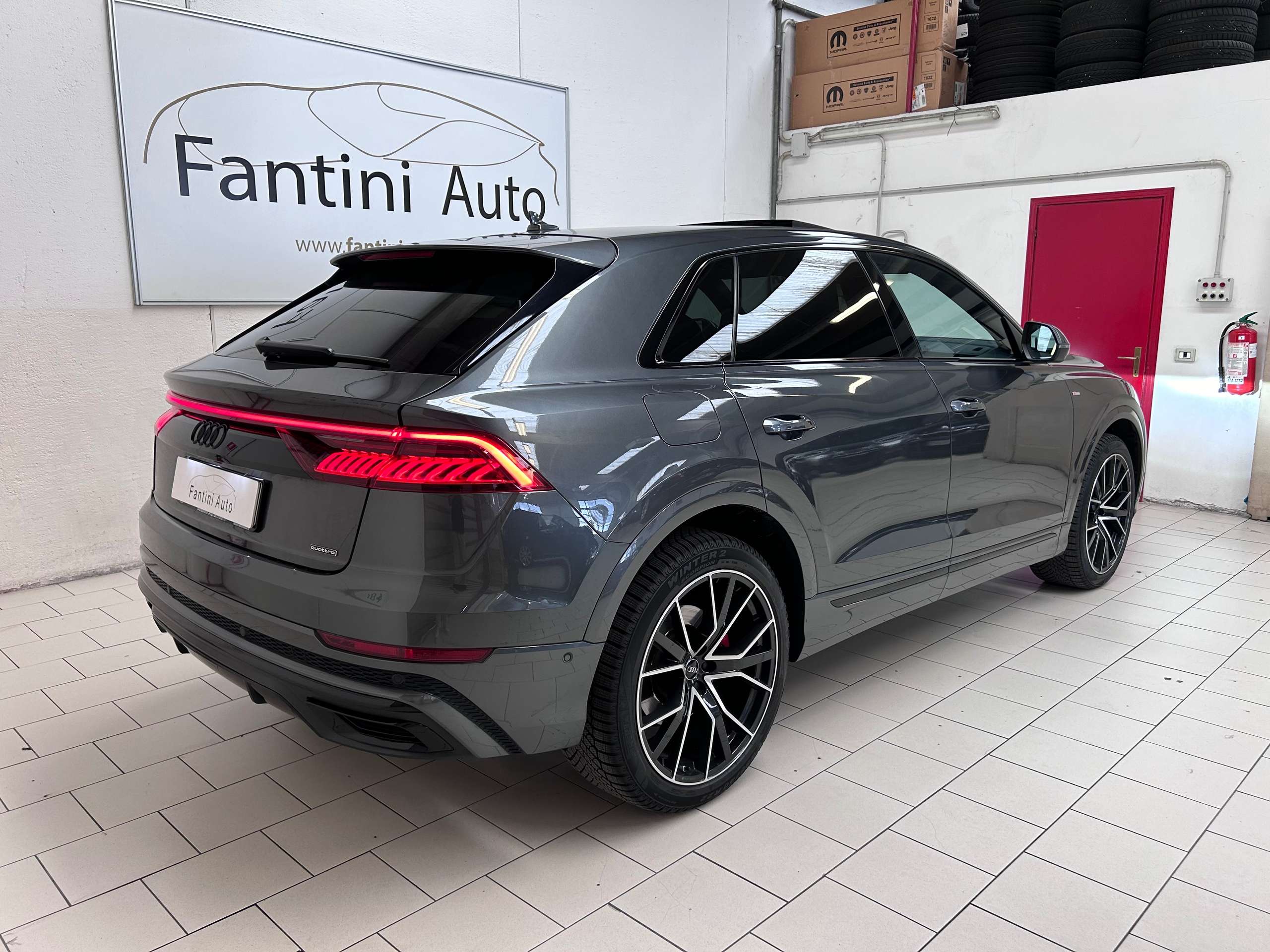 Audi - Q8